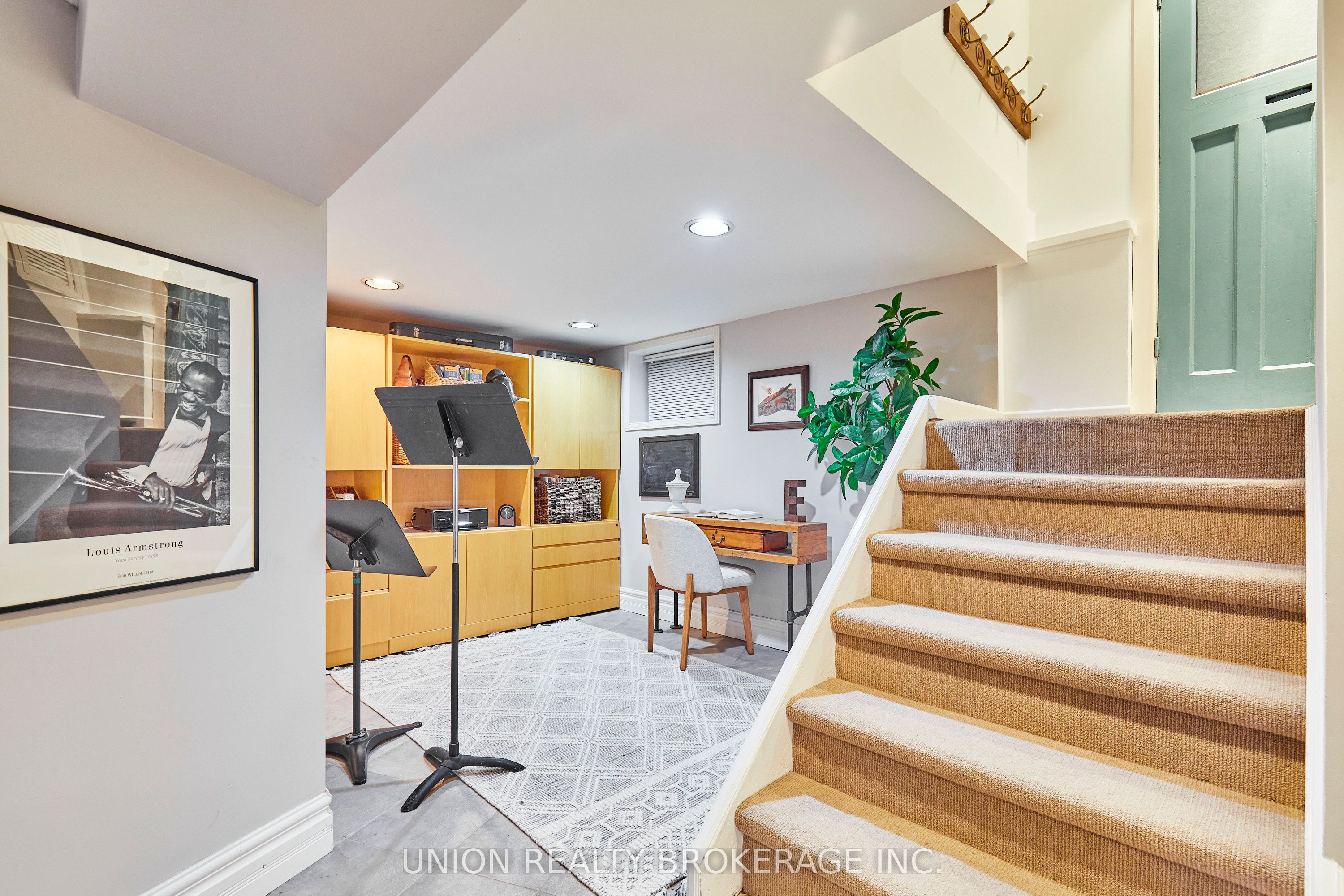 Photo 46 of 345 Kingswood Road, Toronto, The Beaches — HOMEH