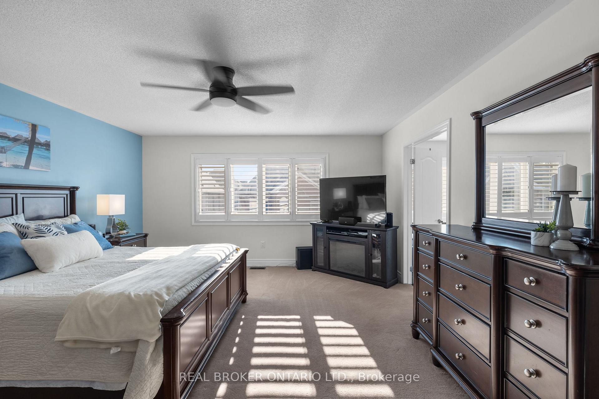 Photo 23 of 33 Royal Park Boulevard, Barrie, Bayshore — HOMEH
