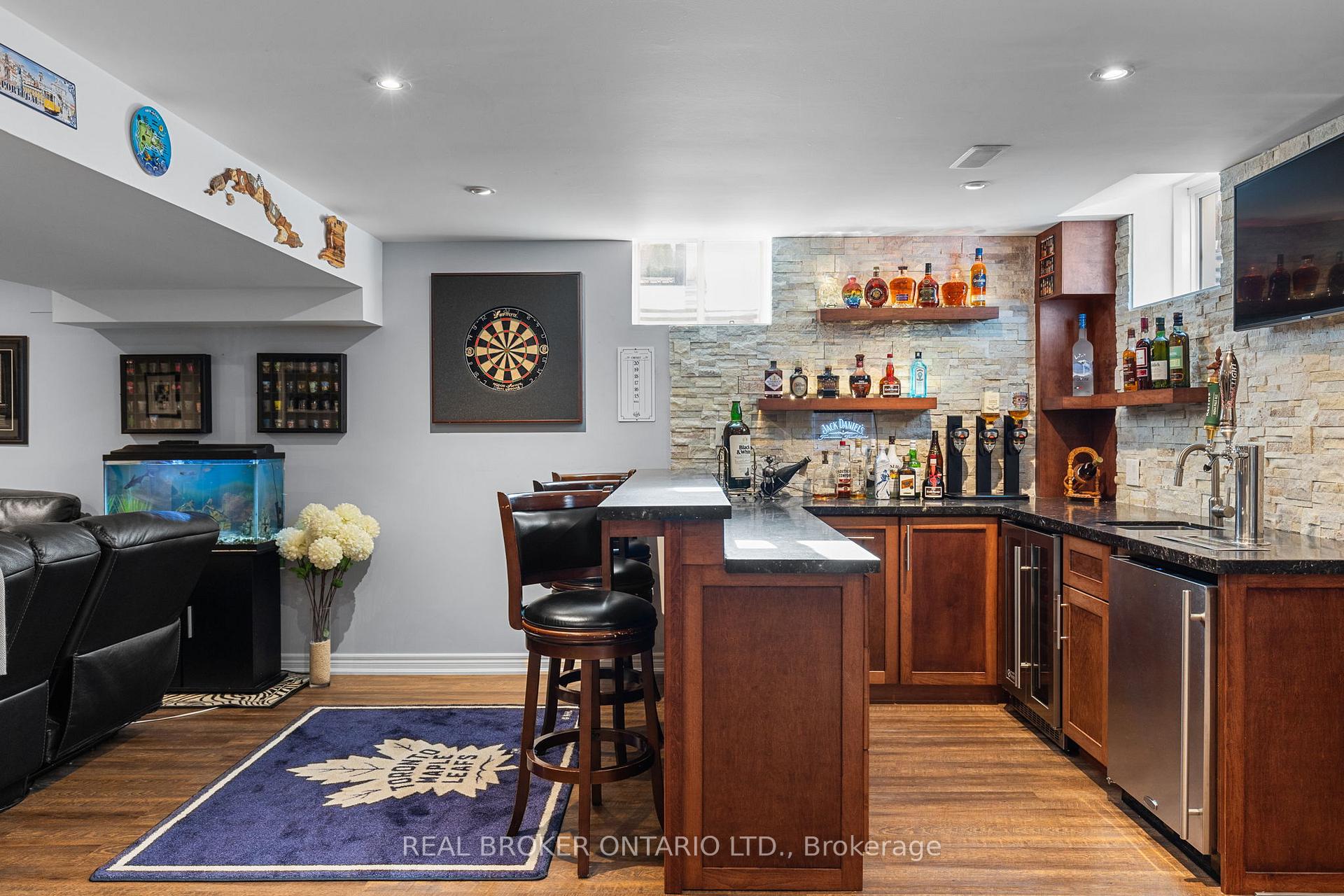 Photo 40 of 33 Royal Park Boulevard, Barrie, Bayshore — HOMEH