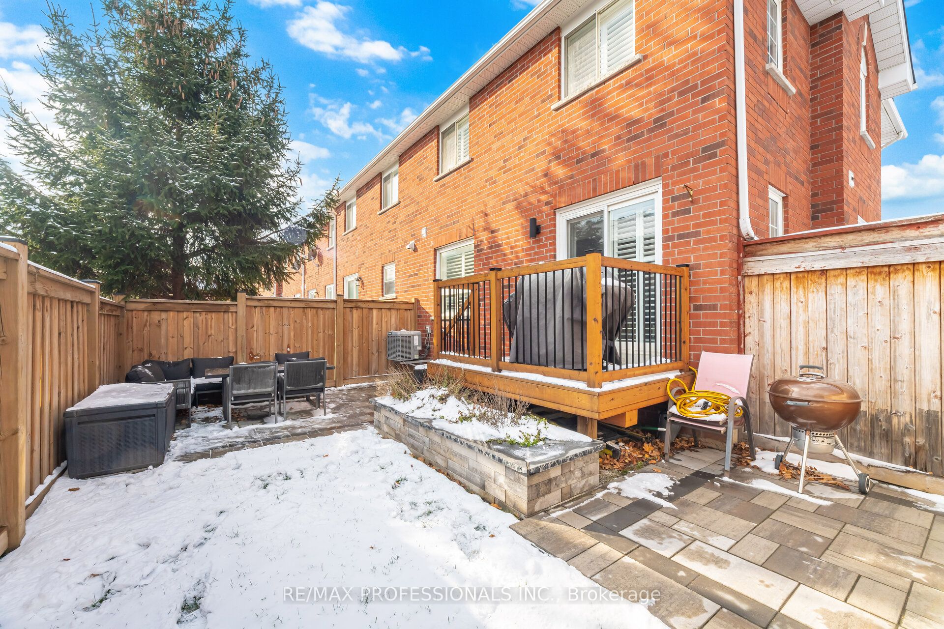 Photo 97 of 2 Dawson Crescent, Milton, Old Milton — HOMEH