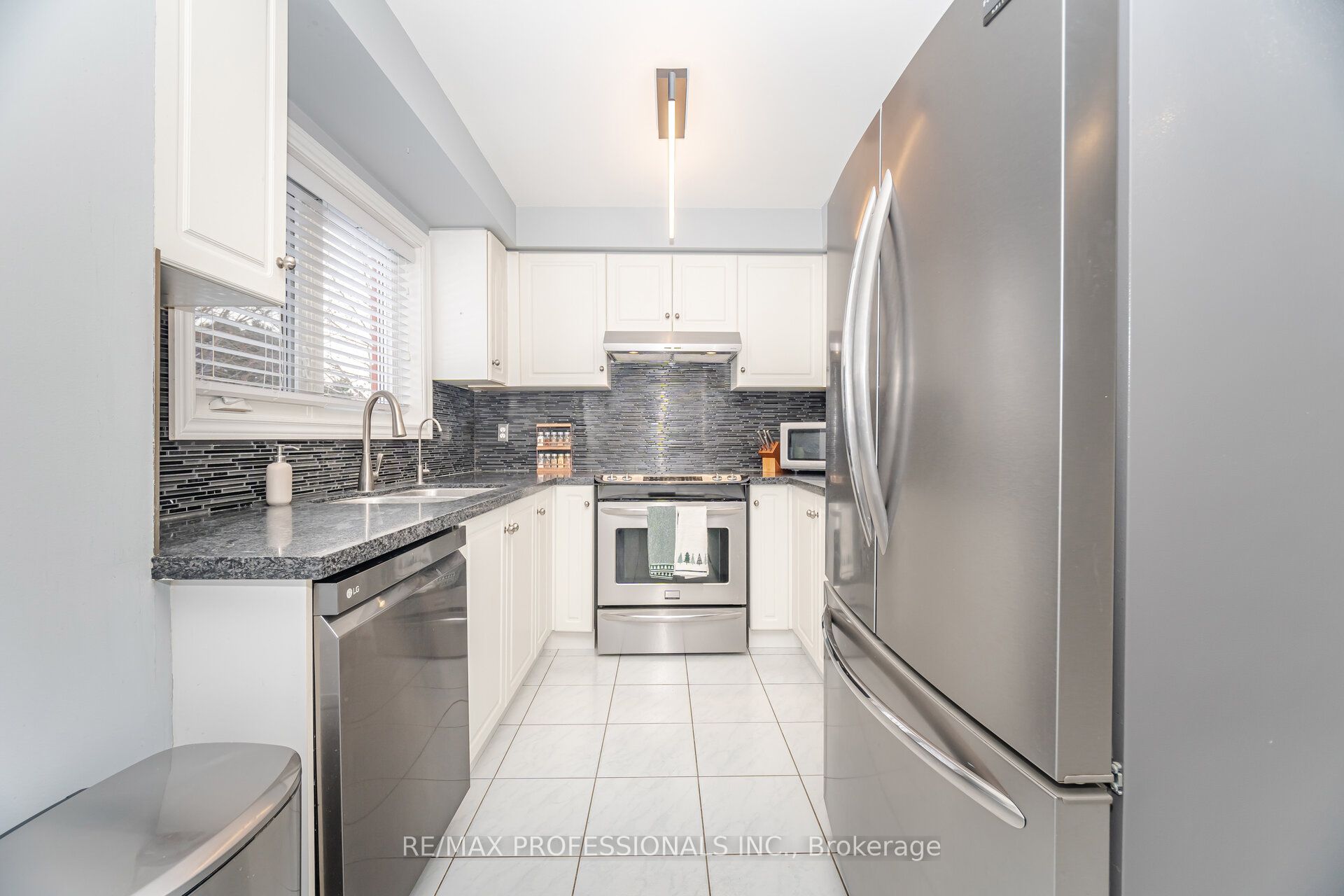 Photo 63 of 2 Dawson Crescent, Milton, Old Milton — HOMEH