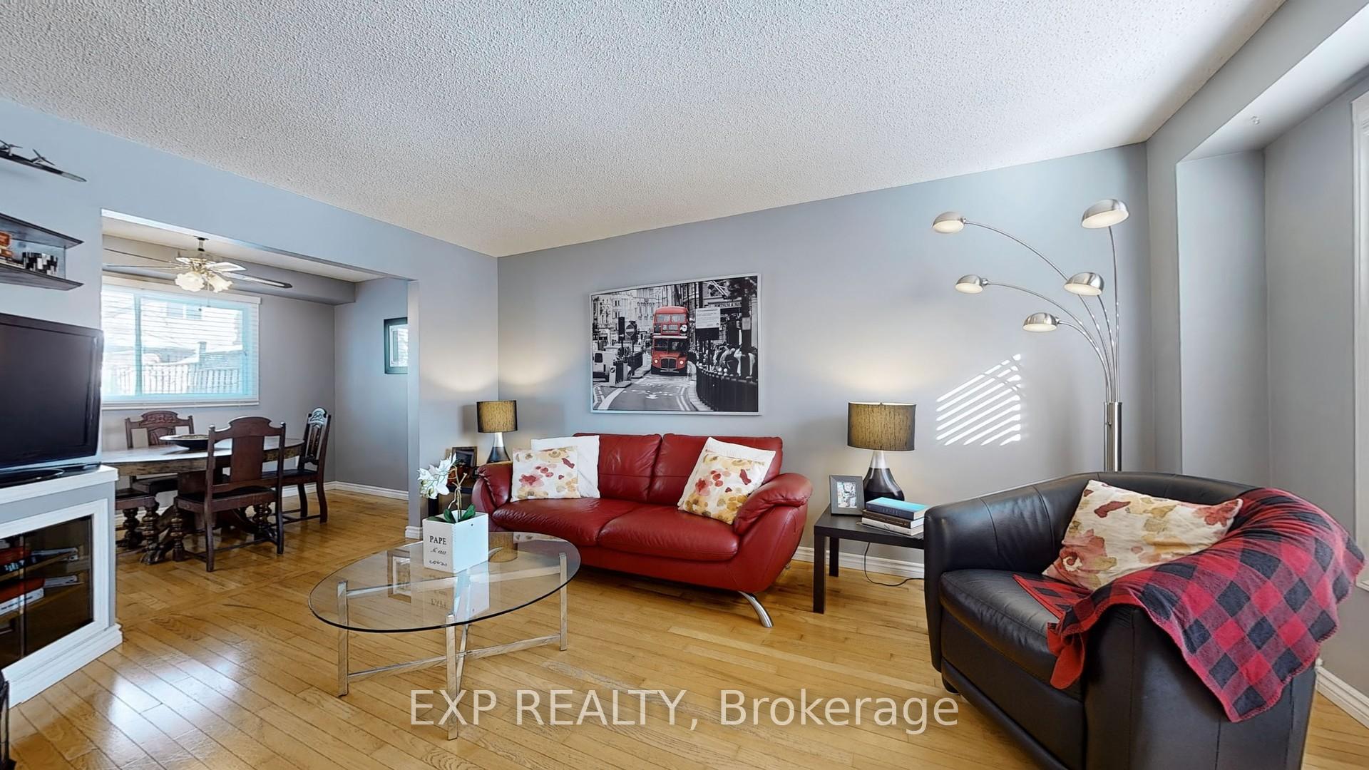 Photo 3 of 18 Flaxman Avenue N, Clarington, Bowmanville — HOMEH