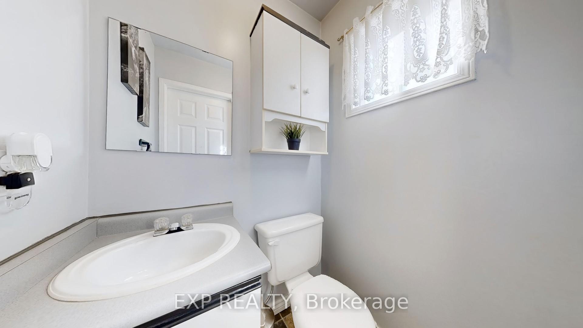 Photo 14 of 18 Flaxman Avenue N, Clarington, Bowmanville — HOMEH