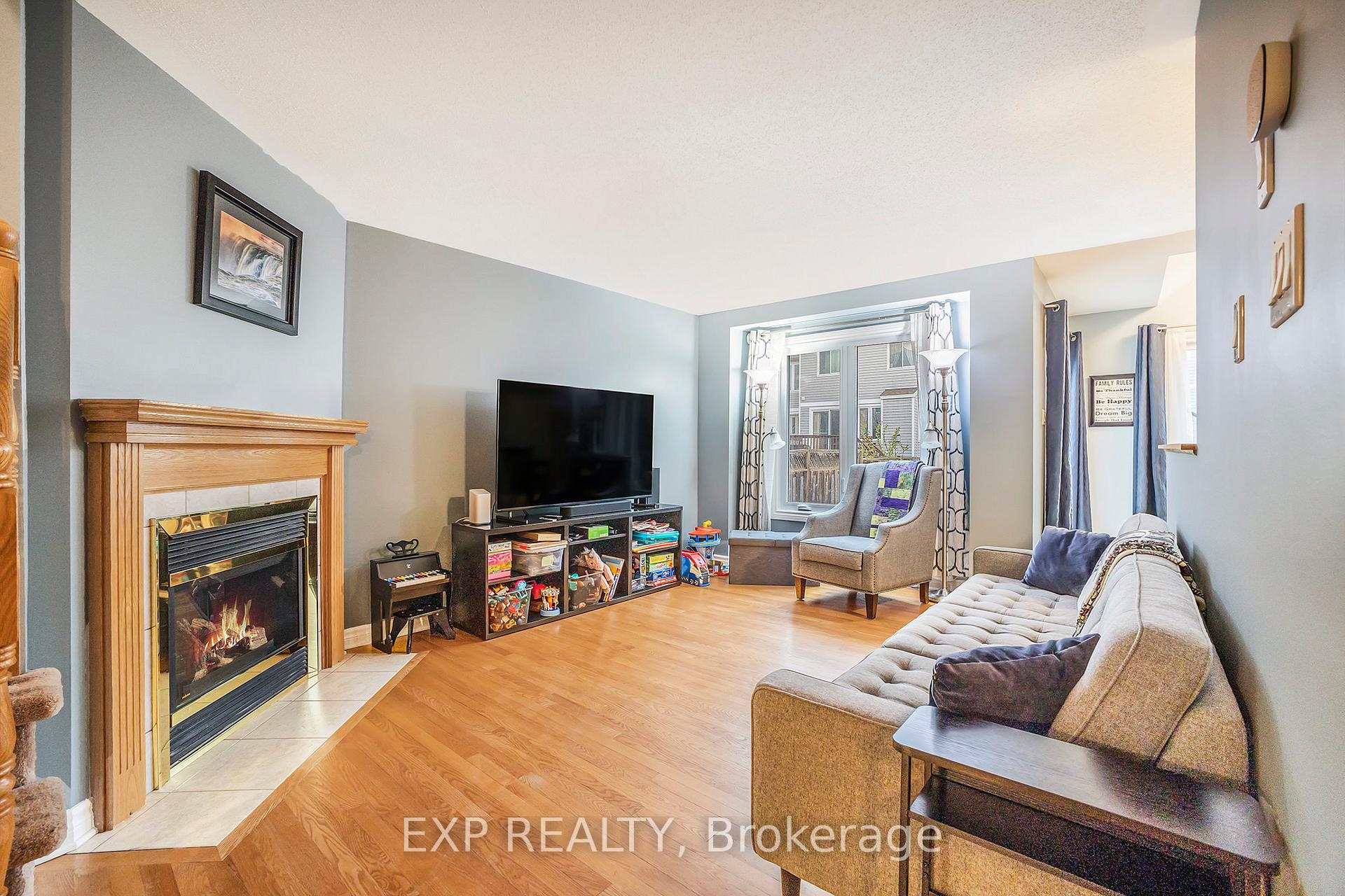 Photo 8 of 252 Deerfox Drive, Ottawa, Barrhaven - Longfields — HOMEH