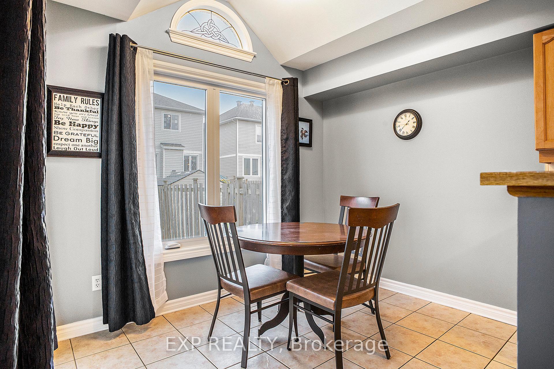Photo 15 of 252 Deerfox Drive, Ottawa, Barrhaven - Longfields — HOMEH