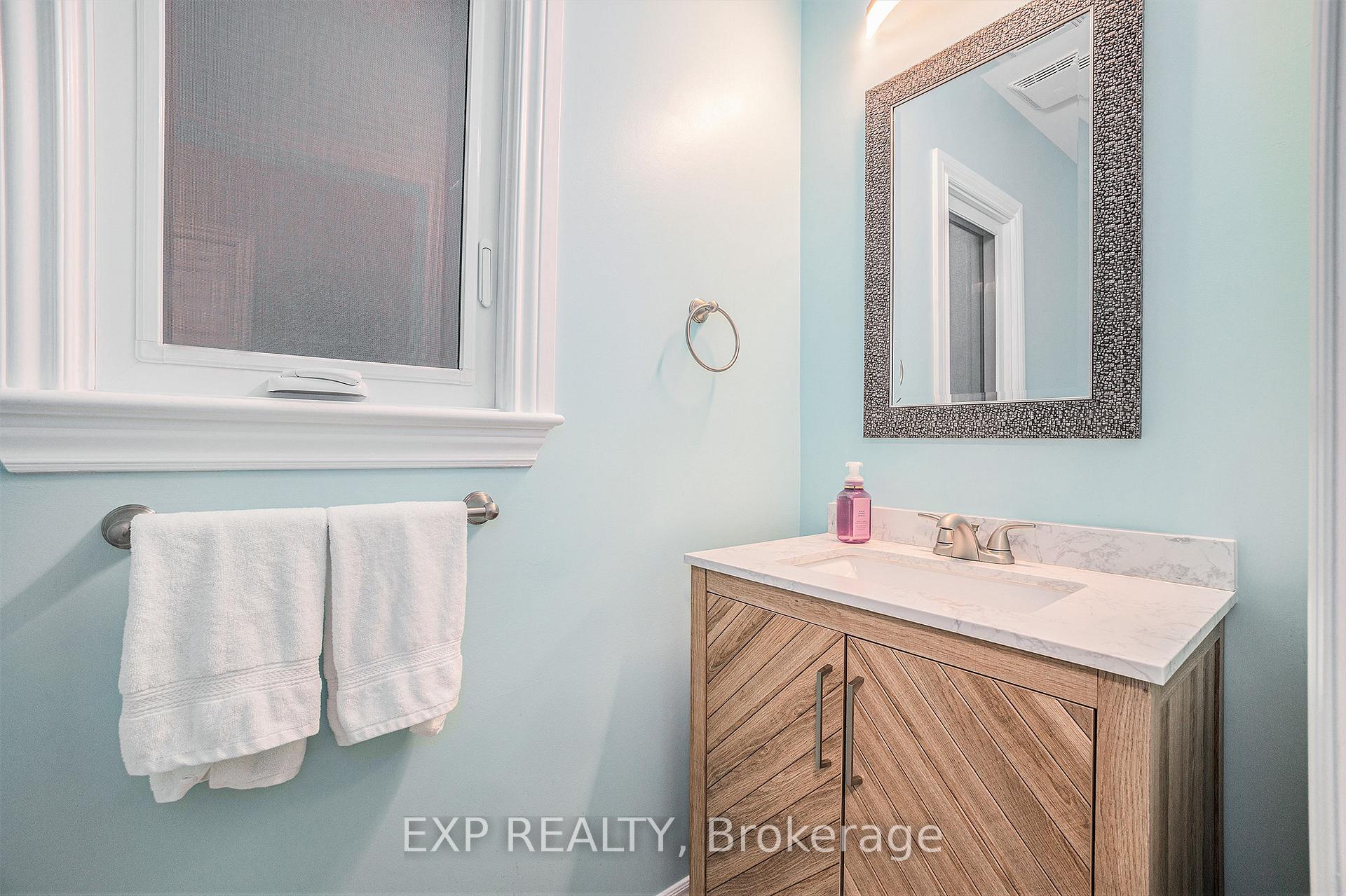 Photo 18 of 252 Deerfox Drive, Ottawa, Barrhaven - Longfields — HOMEH