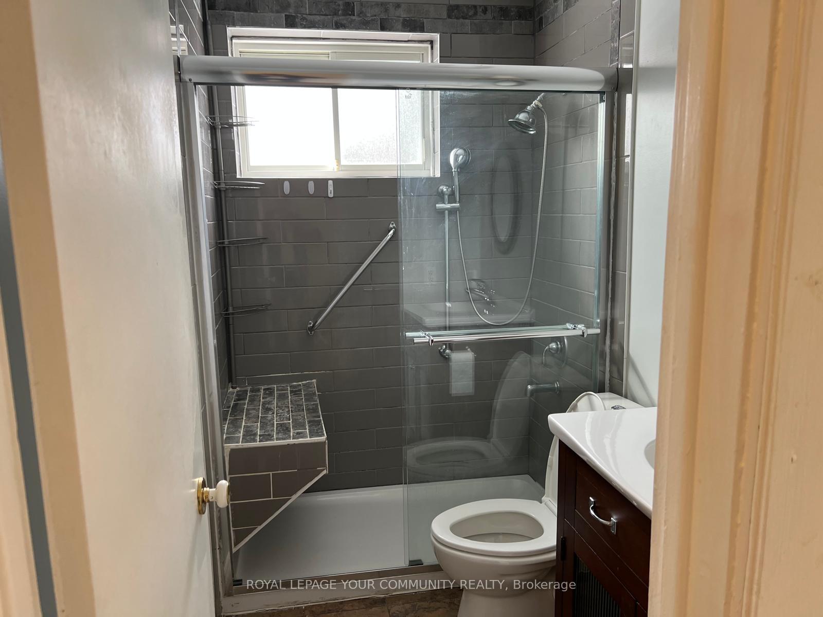 Photo 10 of 26 Holman Crescent, Aurora, Aurora Highlands — HOMEH