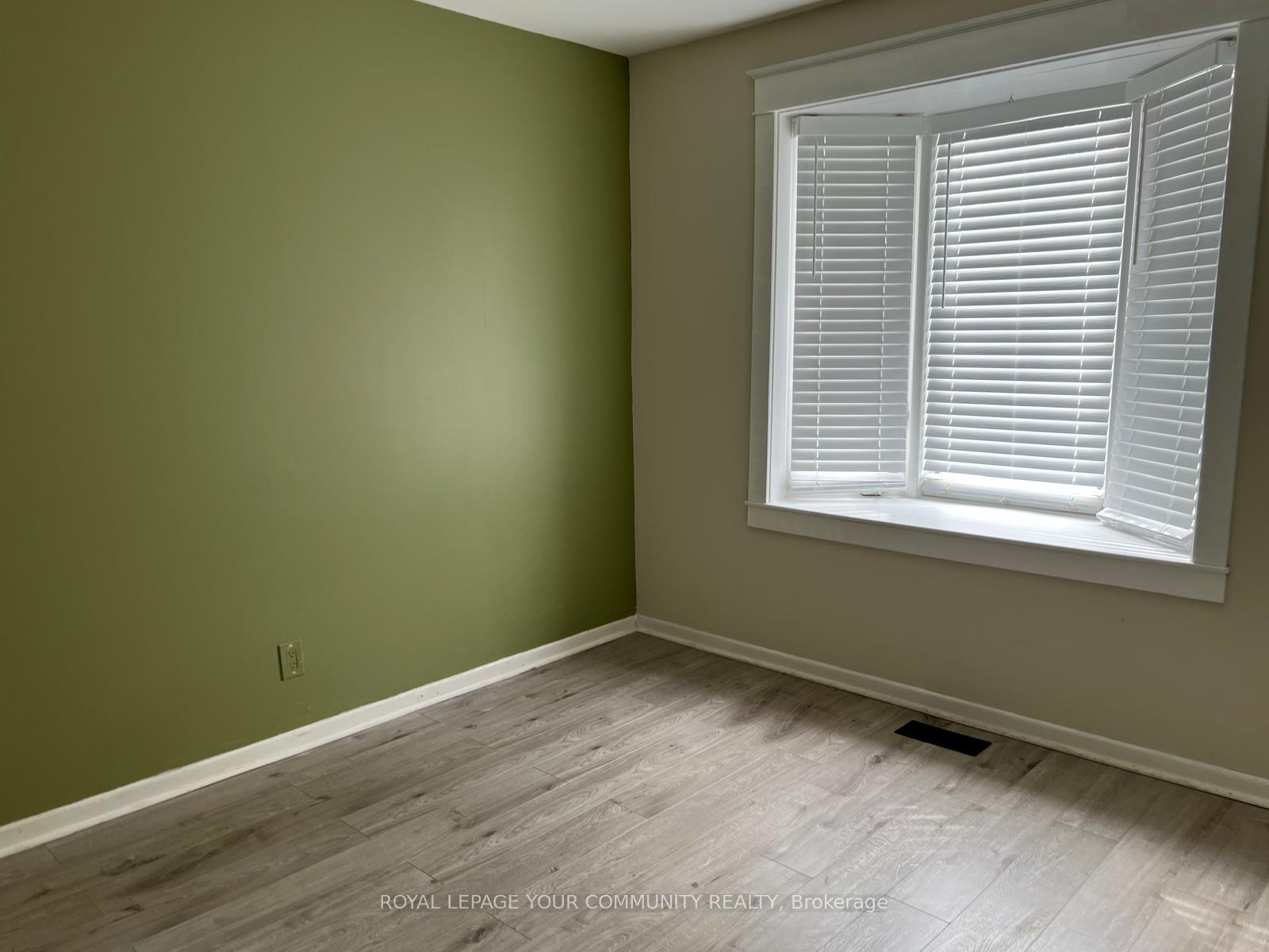 Photo 14 of 26 Holman Crescent, Aurora, Aurora Highlands — HOMEH