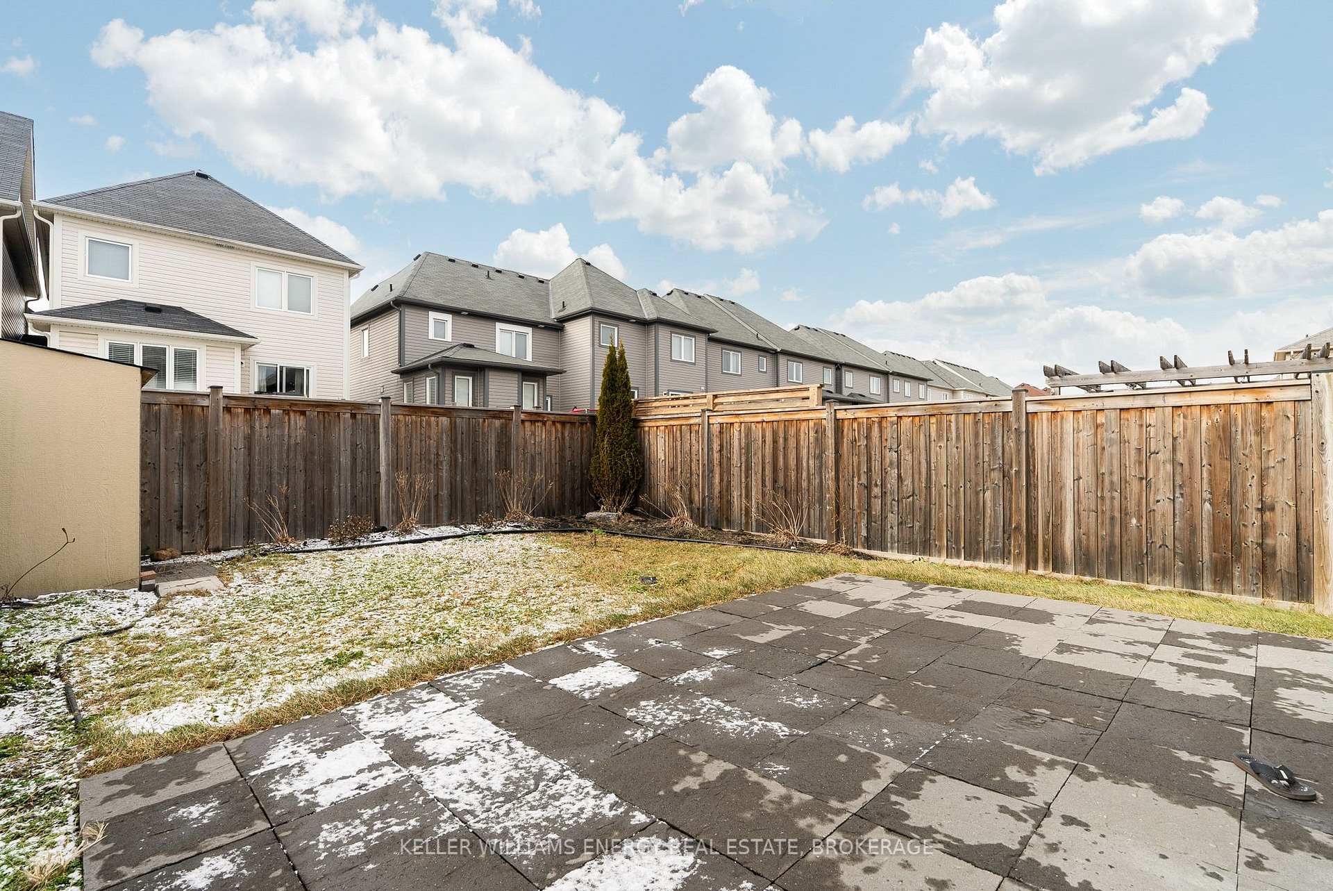 Photo 28 of 10 Jack Roach Street, Clarington, Bowmanville — HOMEH