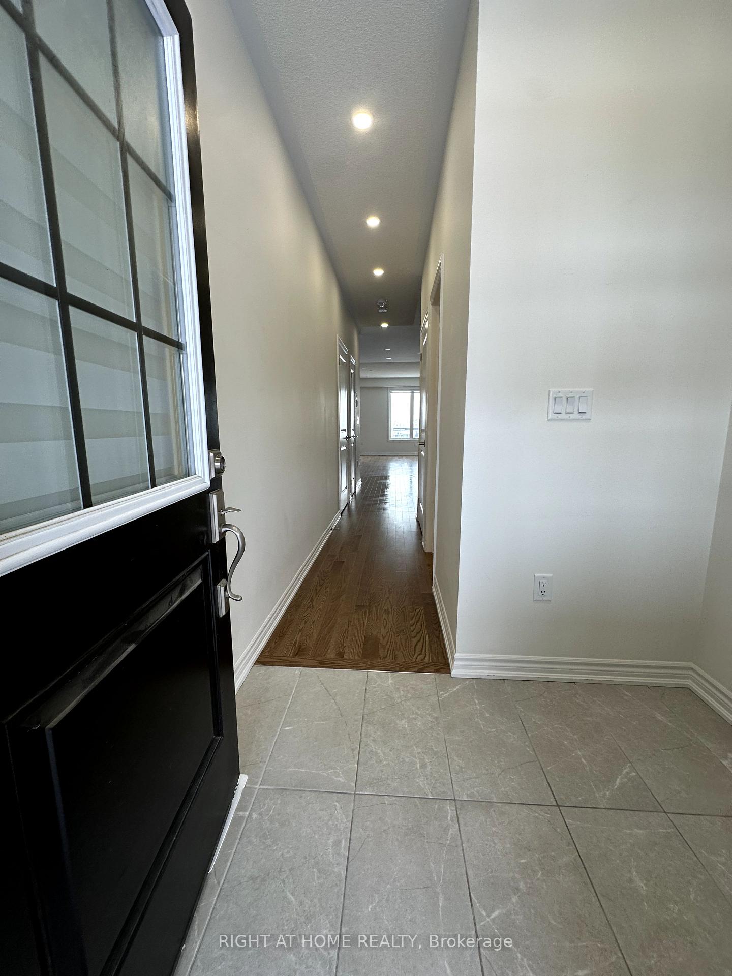 Photo 3 of Unit Upper, 32 Greer Street, Barrie, Rural Barrie Southeast — HOMEH