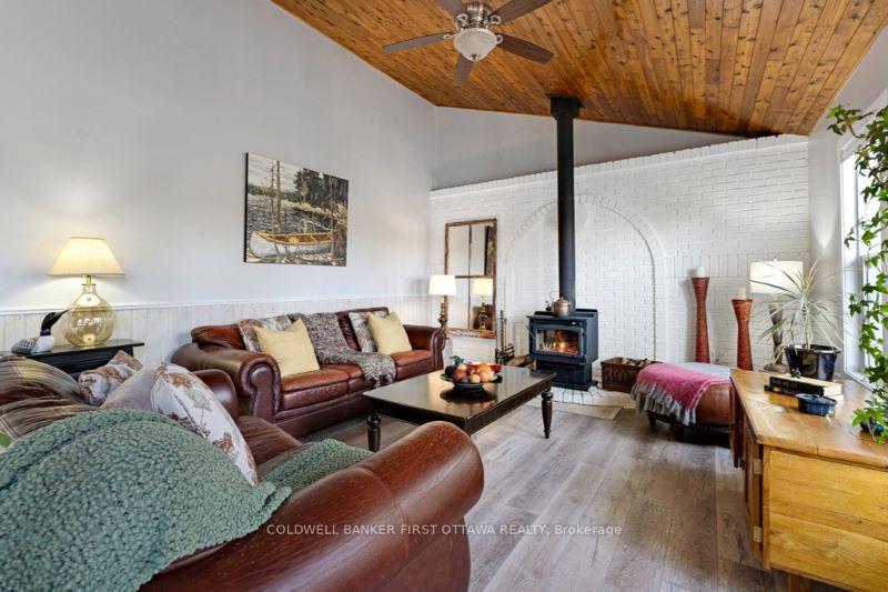 Photo 8 of 16 Lower Lake Lane, Frontenac, Frontenac South — HOMEH