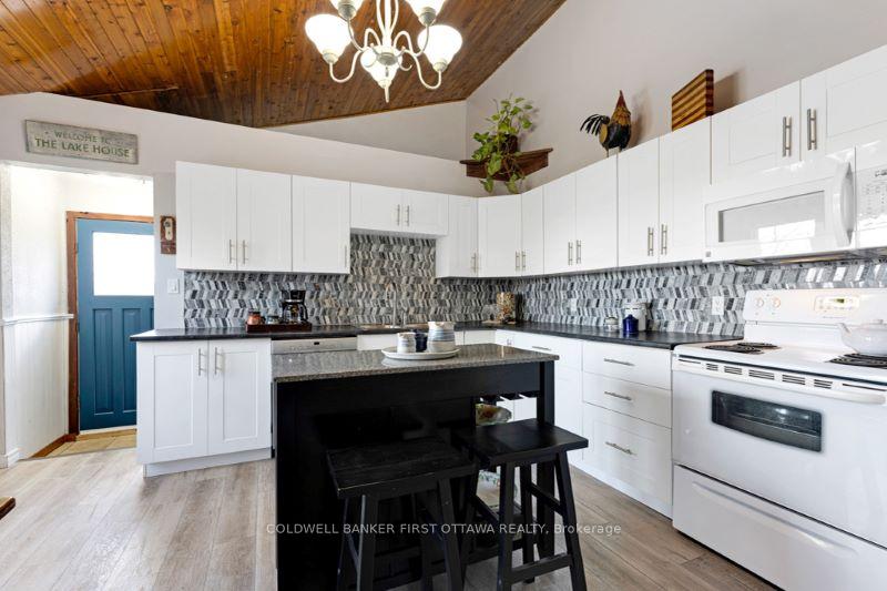 Photo 11 of 16 Lower Lake Lane, Frontenac, Frontenac South — HOMEH