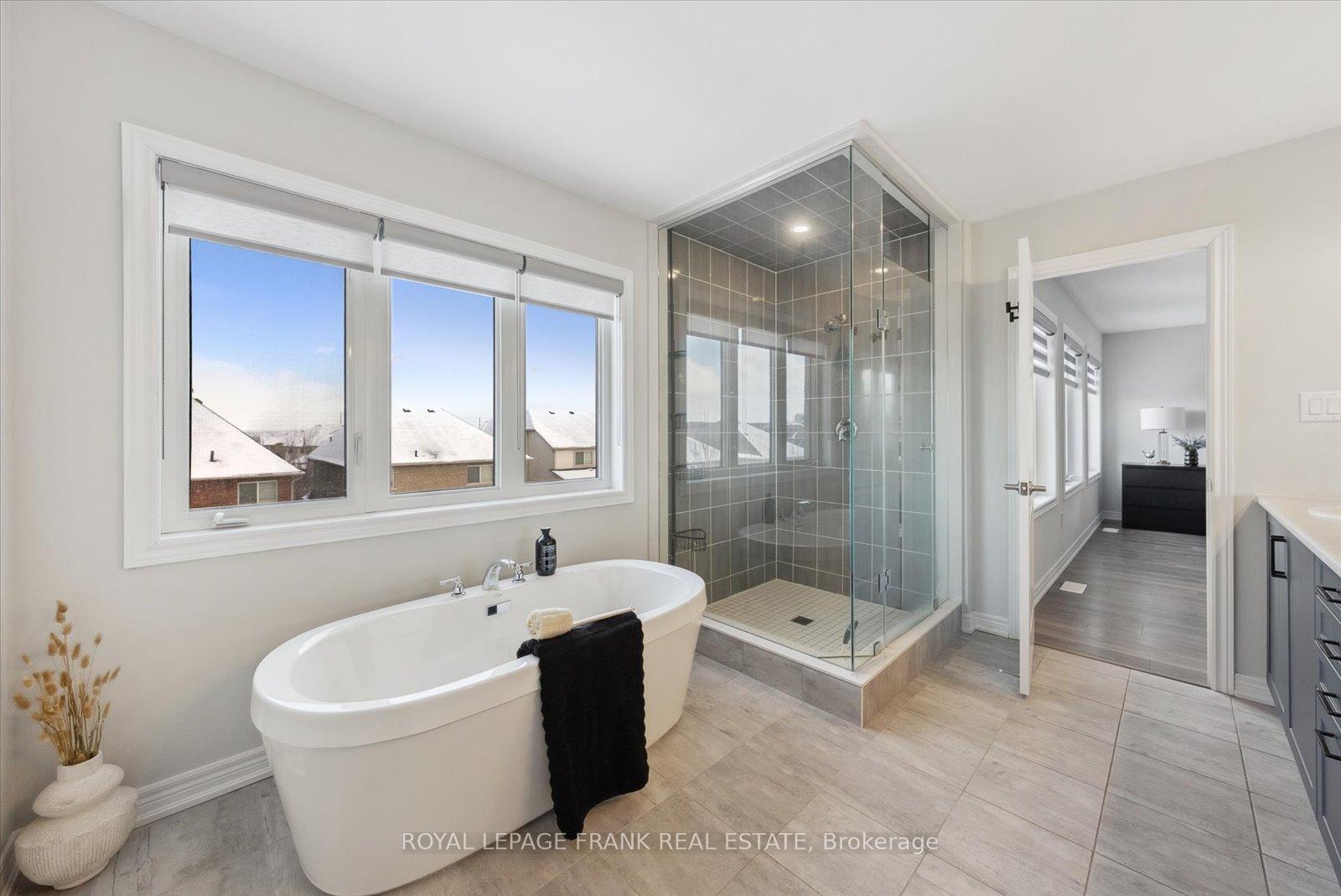 Photo 28 of 159 Woolacott Lane, Clarington, Bowmanville — HOMEH