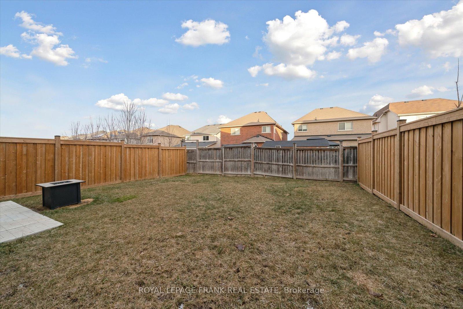 Photo 37 of 159 Woolacott Lane, Clarington, Bowmanville — HOMEH