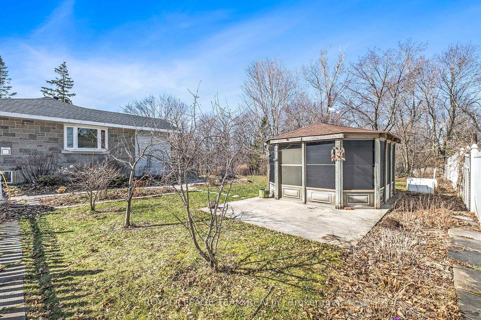Photo 5 of 4109 Viewbank Road, Ottawa, Barrhaven - Half Moon Bay — HOMEH