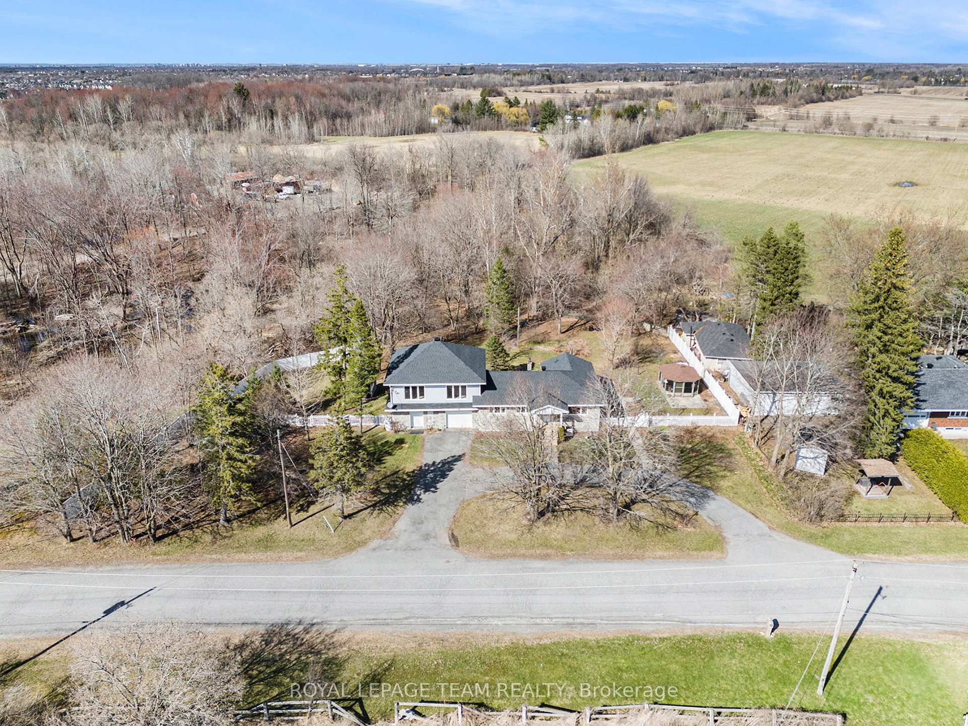 Photo 12 of 4109 Viewbank Road, Ottawa, Barrhaven - Half Moon Bay — HOMEH