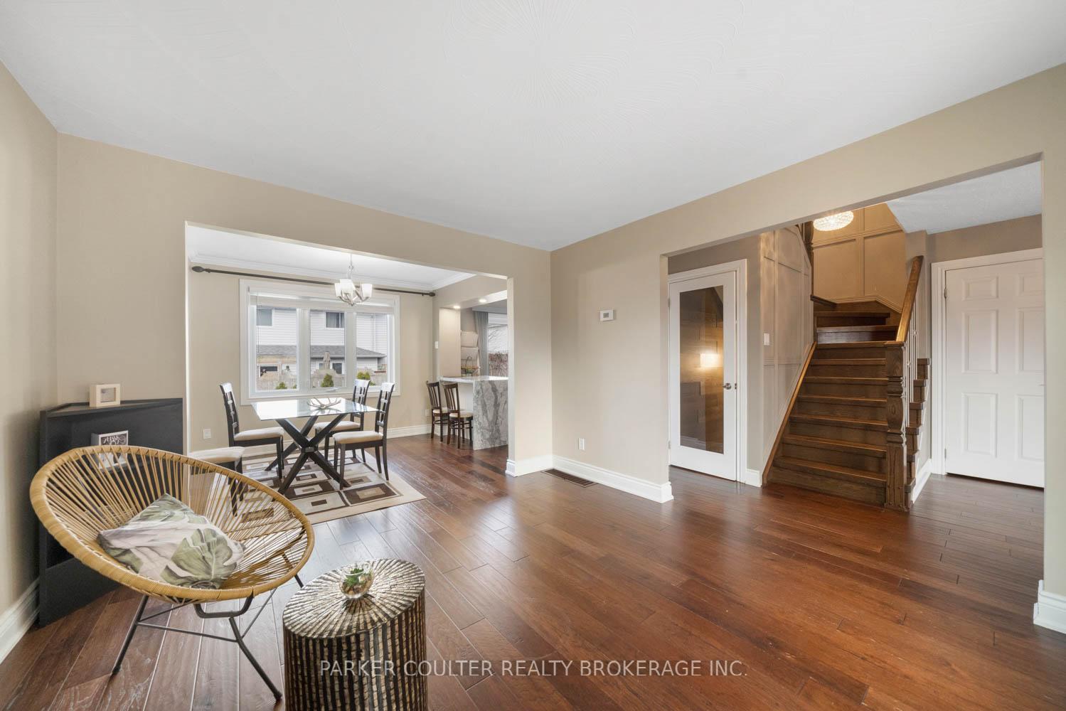Photo 13 of 46 Orwell Crescent, Barrie, Letitia Heights — HOMEH