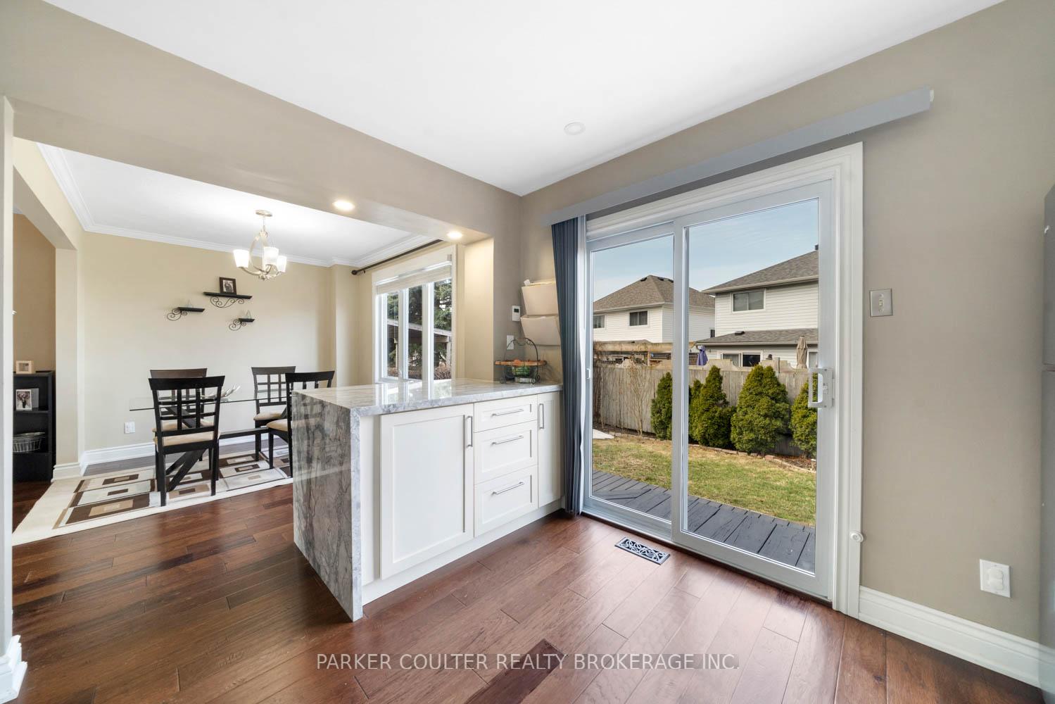 Photo 20 of 46 Orwell Crescent, Barrie, Letitia Heights — HOMEH