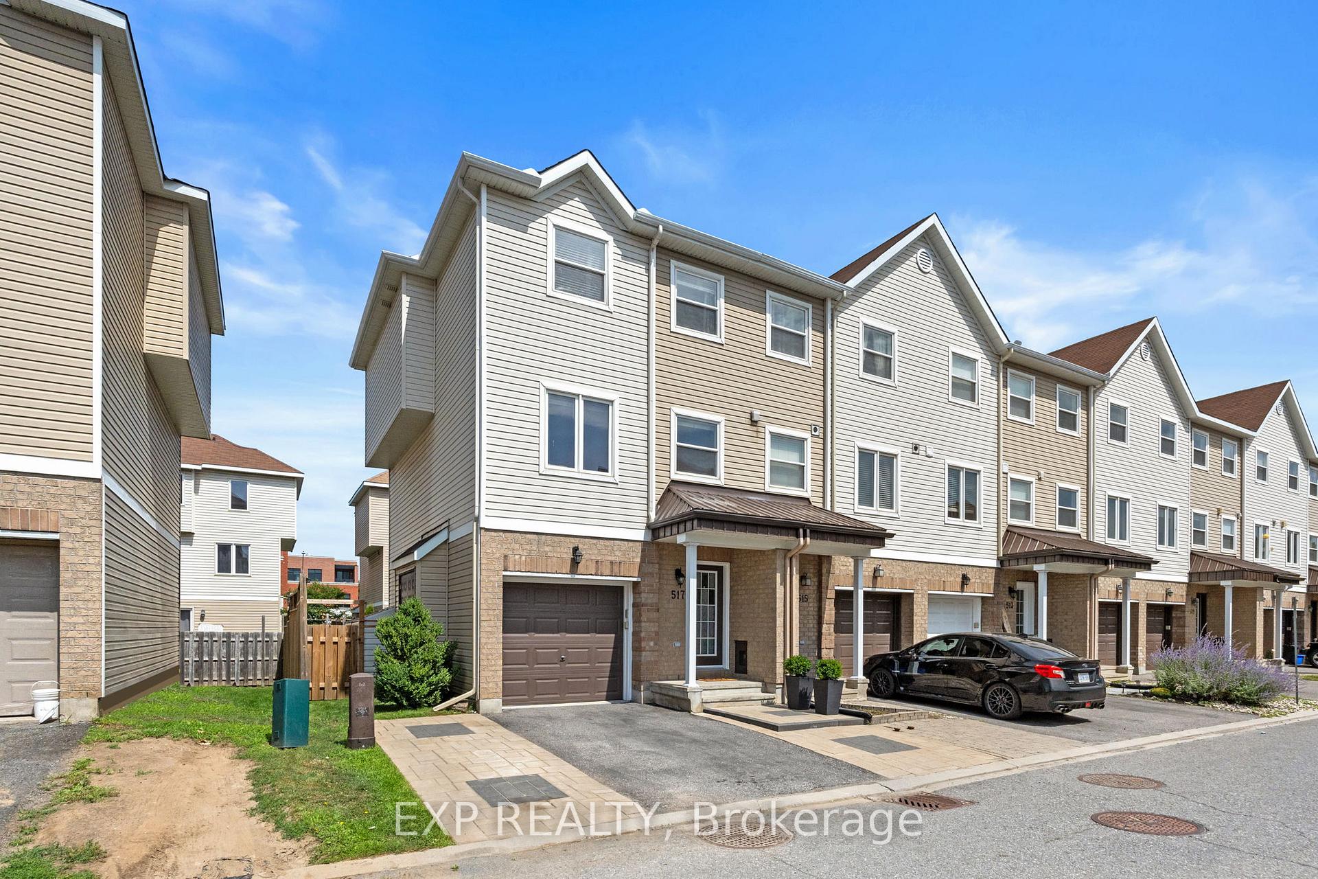 Photo 3 of 517 Simran Private, Ottawa, Barrhaven - Cedargrove/Fraserdale — HOMEH