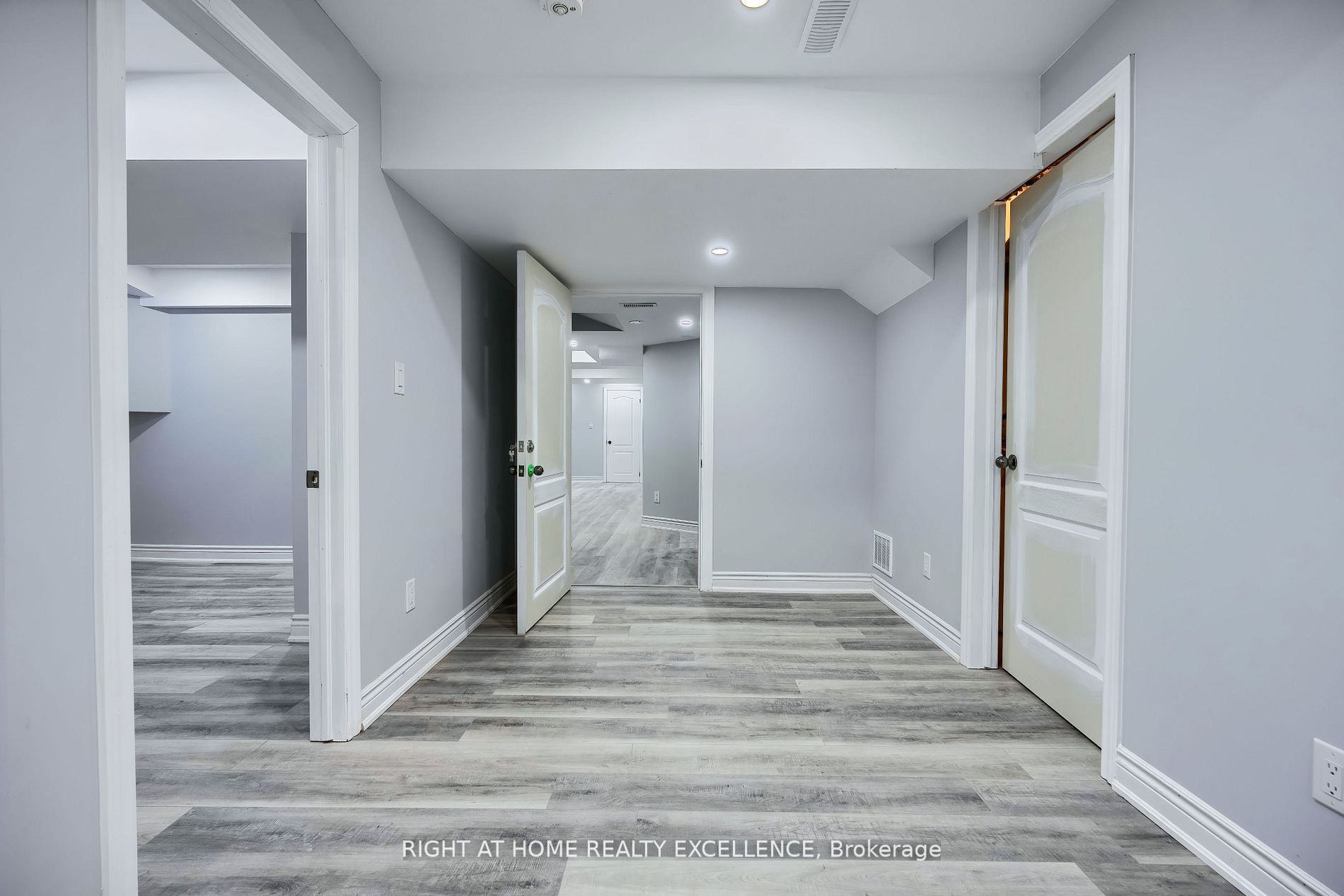 Photo 29 of Unit Lower, 36 Elverton Crescent, Brampton, Northwest Brampton — HOMEH