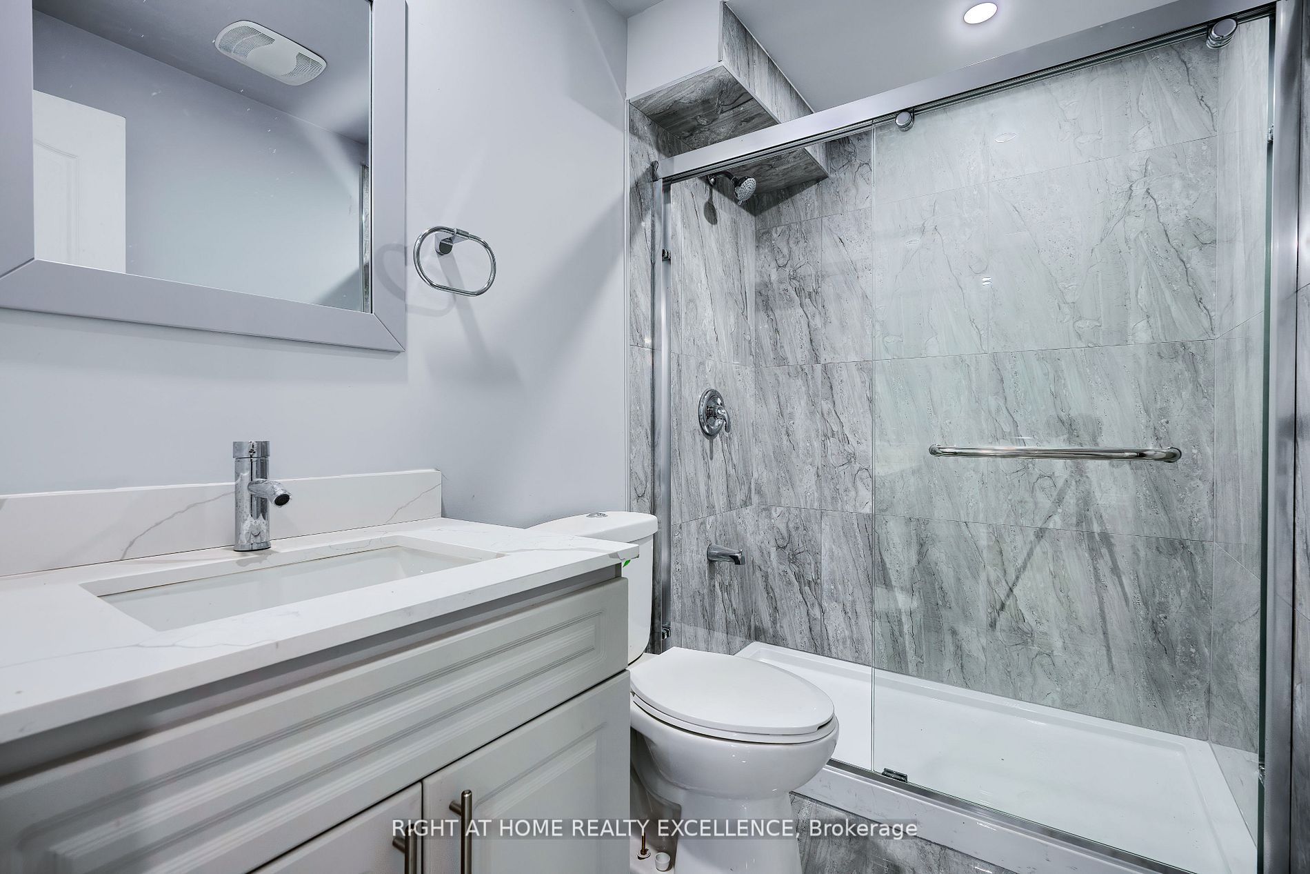 Photo 24 of Unit Lower, 36 Elverton Crescent, Brampton, Northwest Brampton — HOMEH