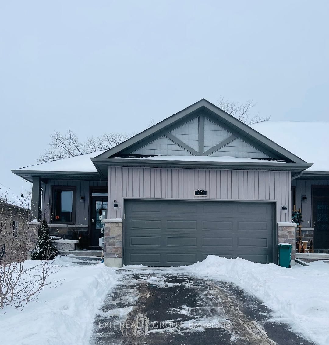 Front of 35 Ledgerock Court