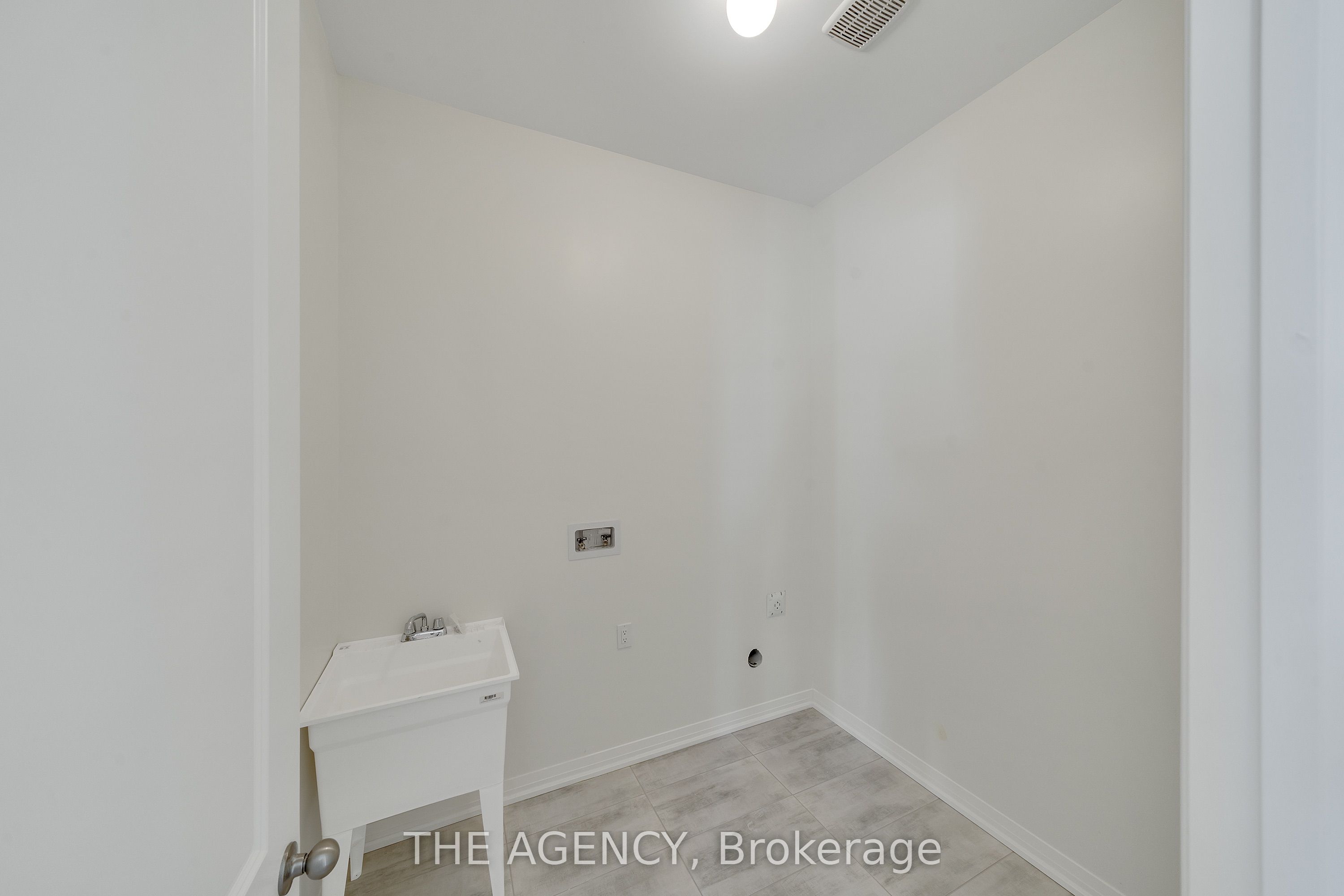 Photo 64 of 3 Clipper Lane, Clarington, Bowmanville — HOMEH