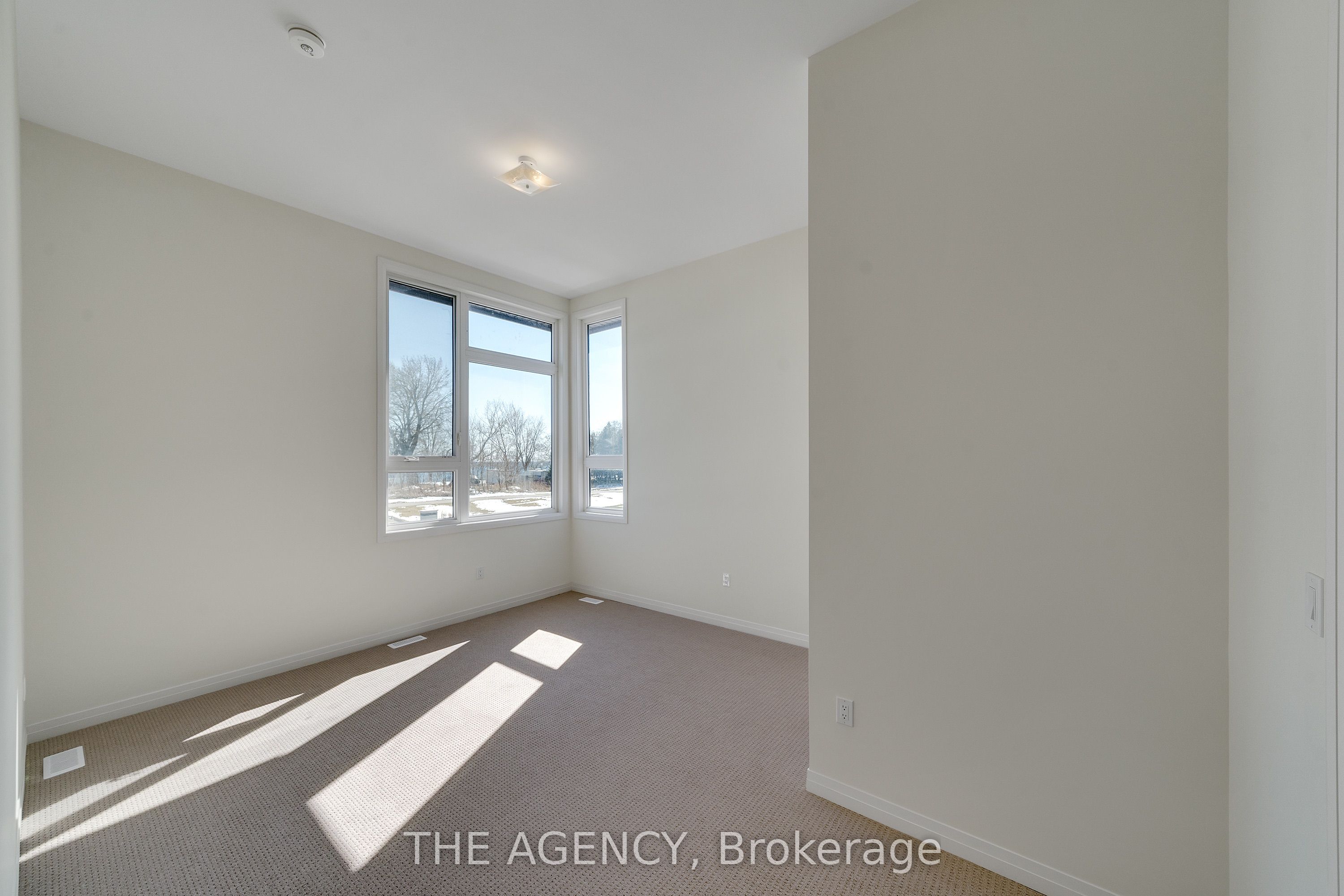 Photo 70 of 3 Clipper Lane, Clarington, Bowmanville — HOMEH