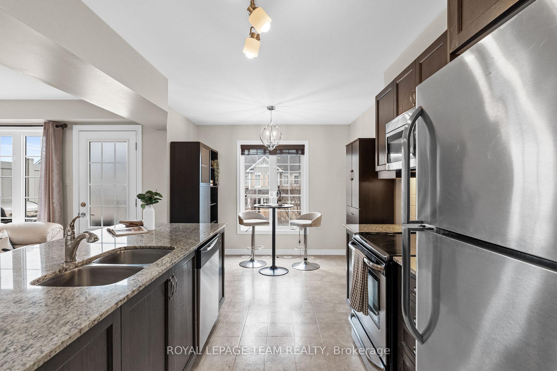 Photo 9 of 441 White Arctic Avenue, Ottawa, Barrhaven - Half Moon Bay — HOMEH