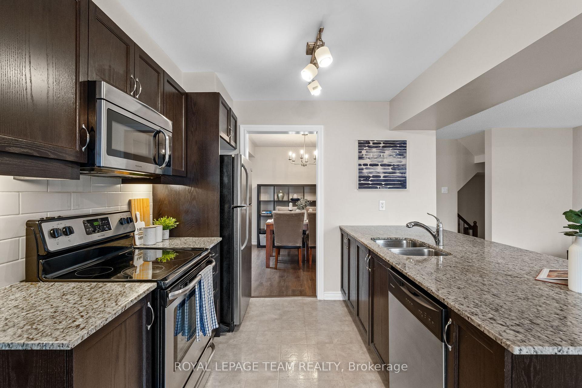 Photo 16 of 441 White Arctic Avenue, Ottawa, Barrhaven - Half Moon Bay — HOMEH