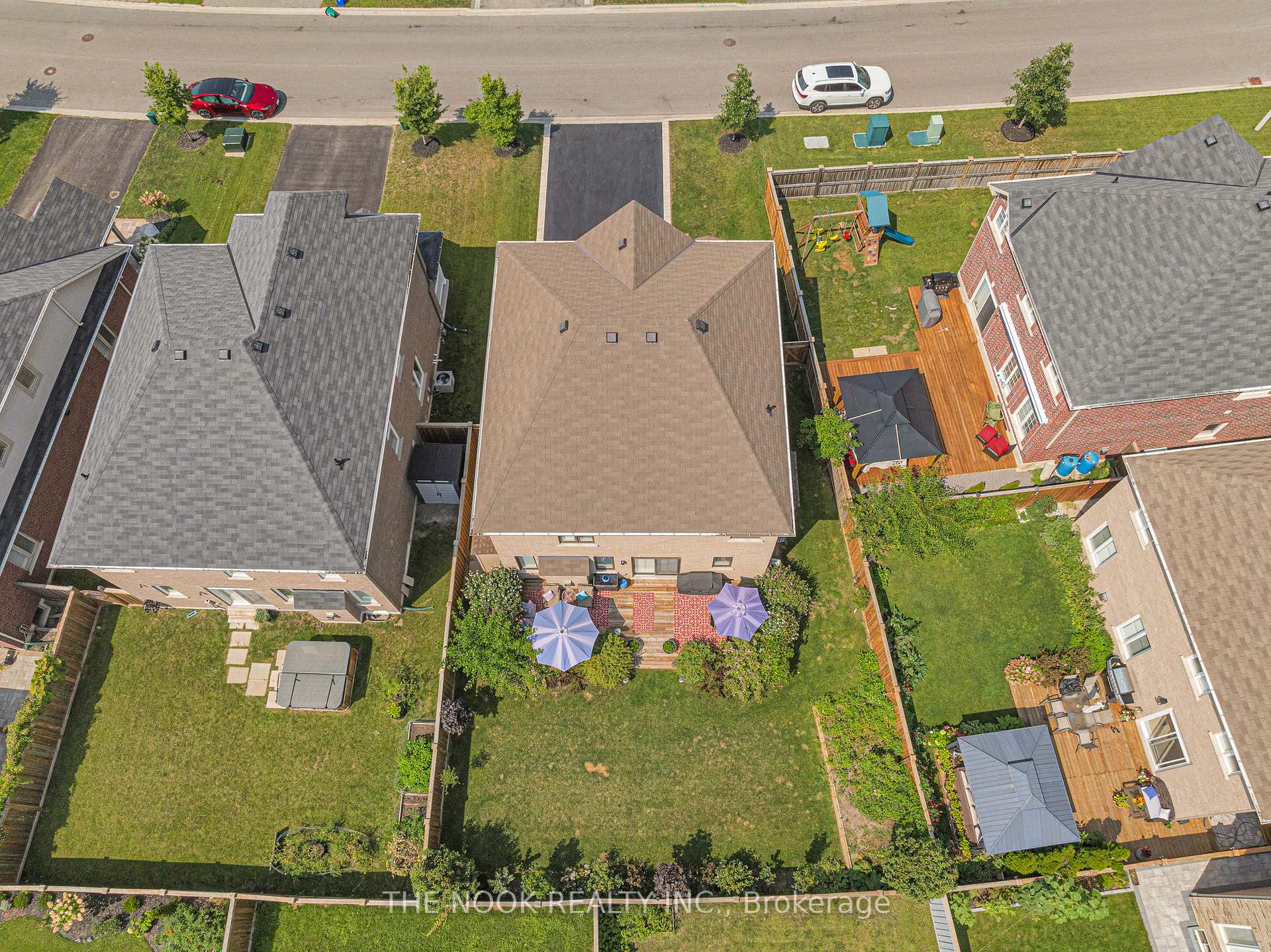 Photo 4 of 187 William Fair Drive, Clarington, Bowmanville — HOMEH