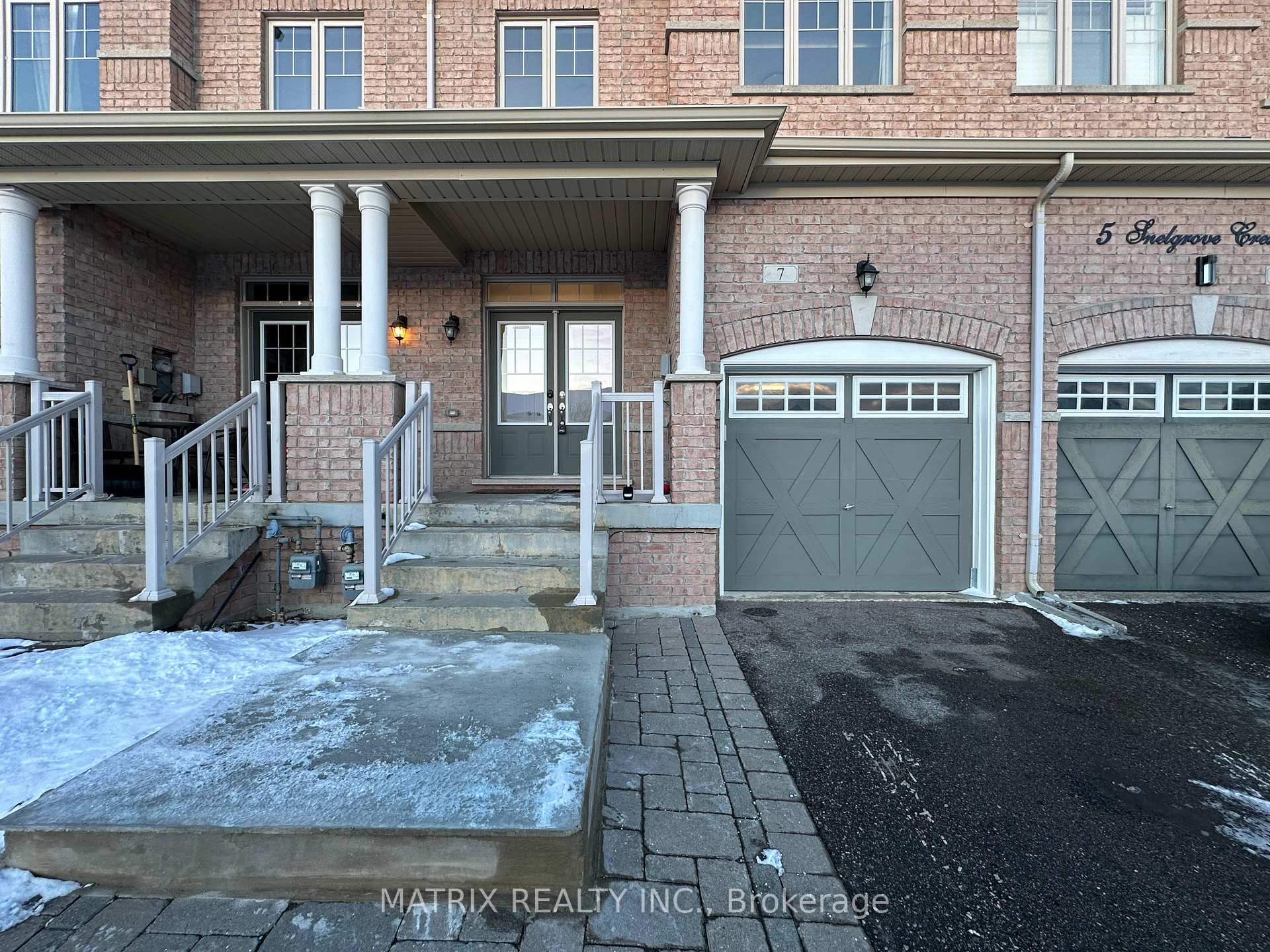 Photo 2 of 7 Snelgrove Crescent, Barrie, West Bayfield — HOMEH