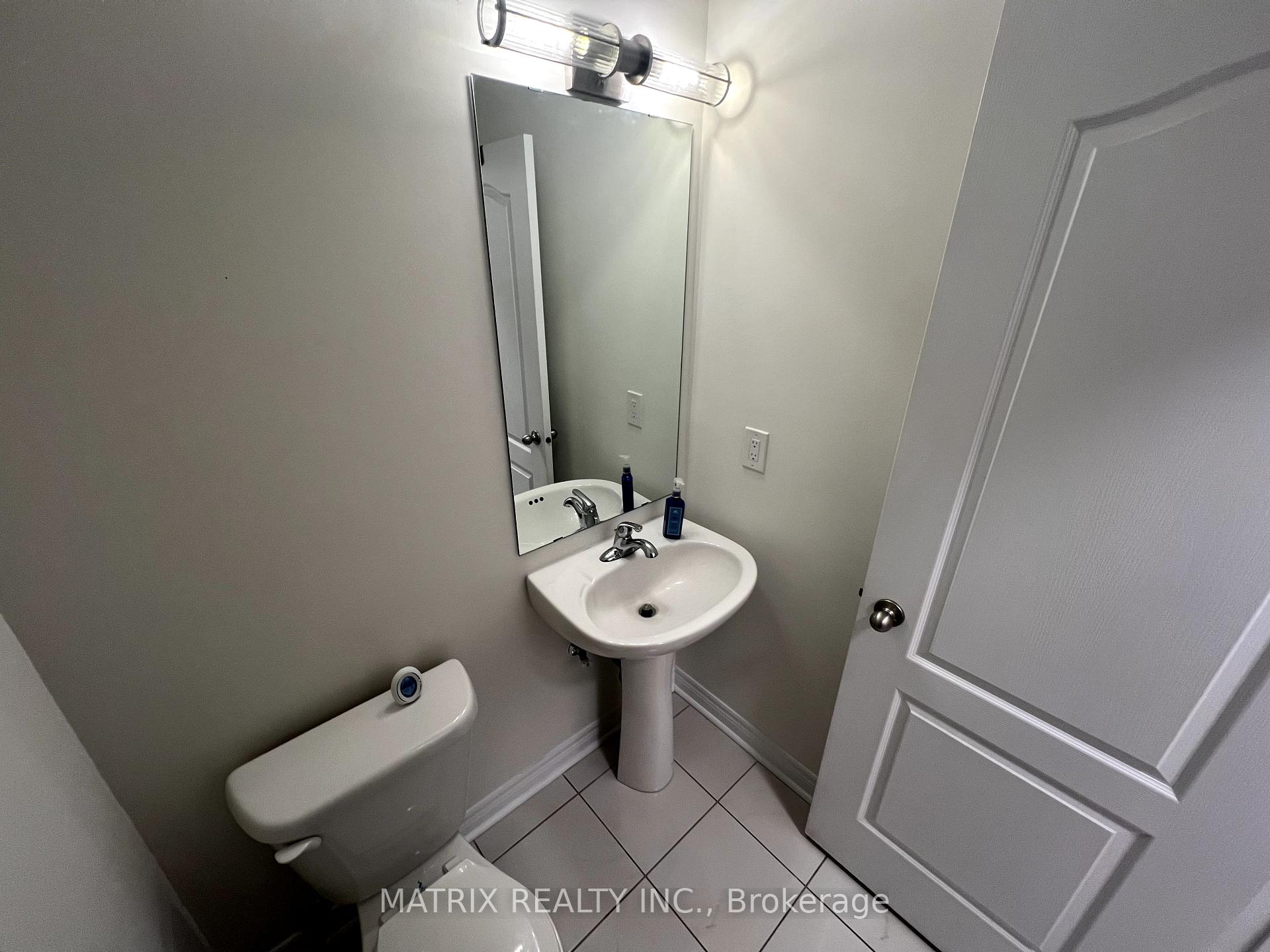 Photo 5 of 7 Snelgrove Crescent, Barrie, West Bayfield — HOMEH