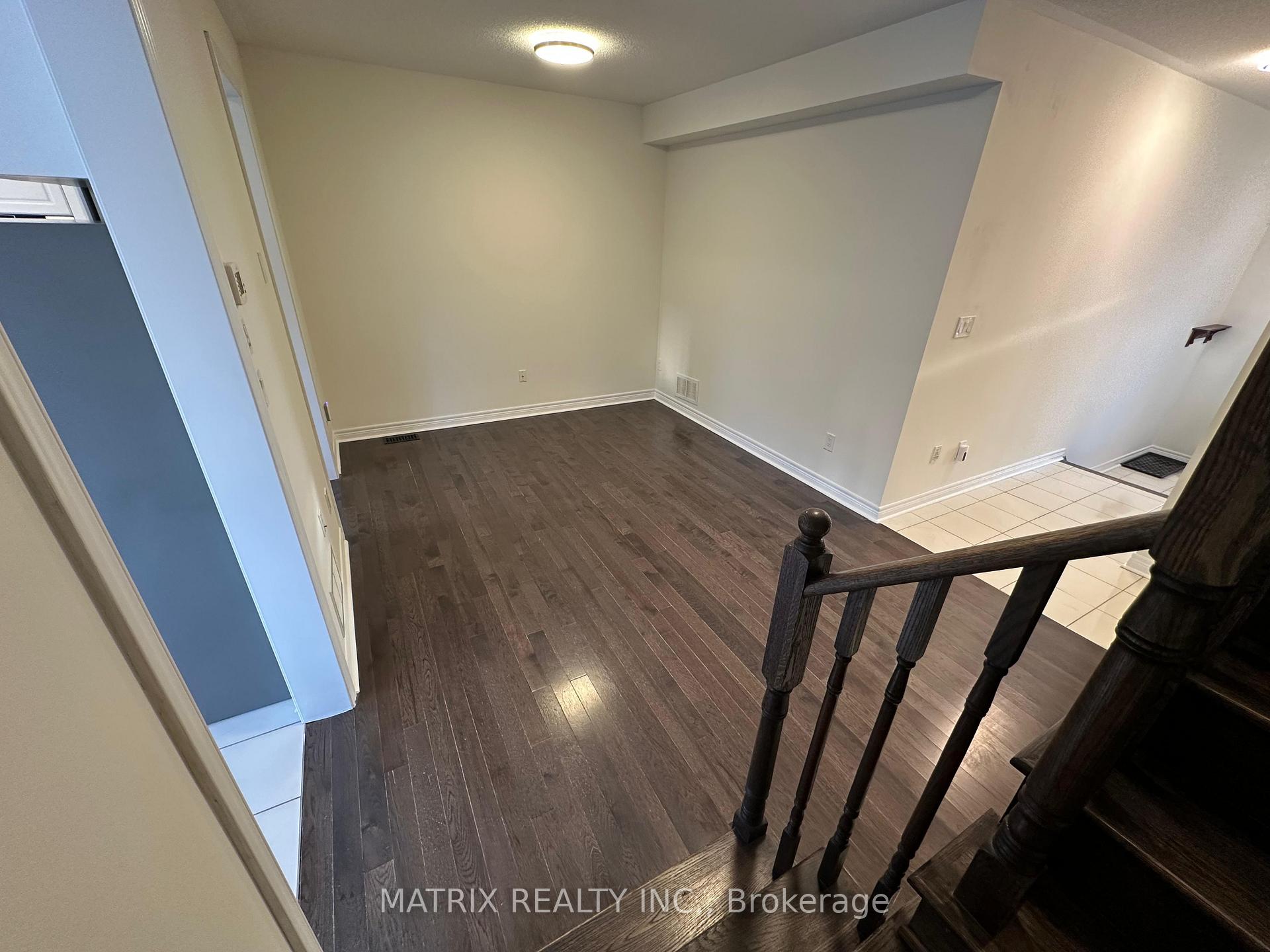 Photo 6 of 7 Snelgrove Crescent, Barrie, West Bayfield — HOMEH