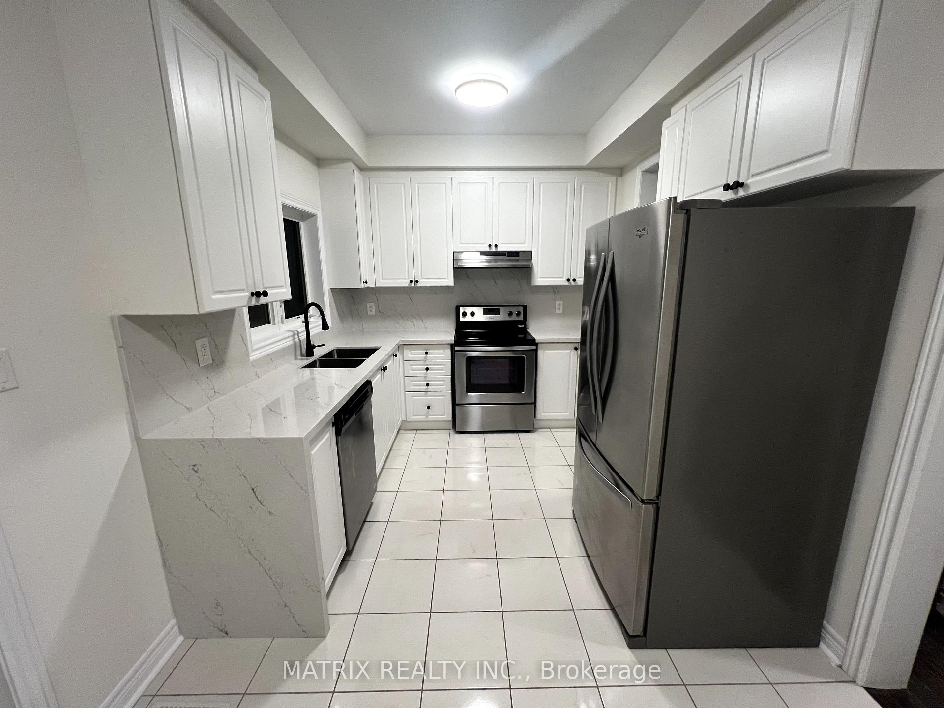 Photo 10 of 7 Snelgrove Crescent, Barrie, West Bayfield — HOMEH