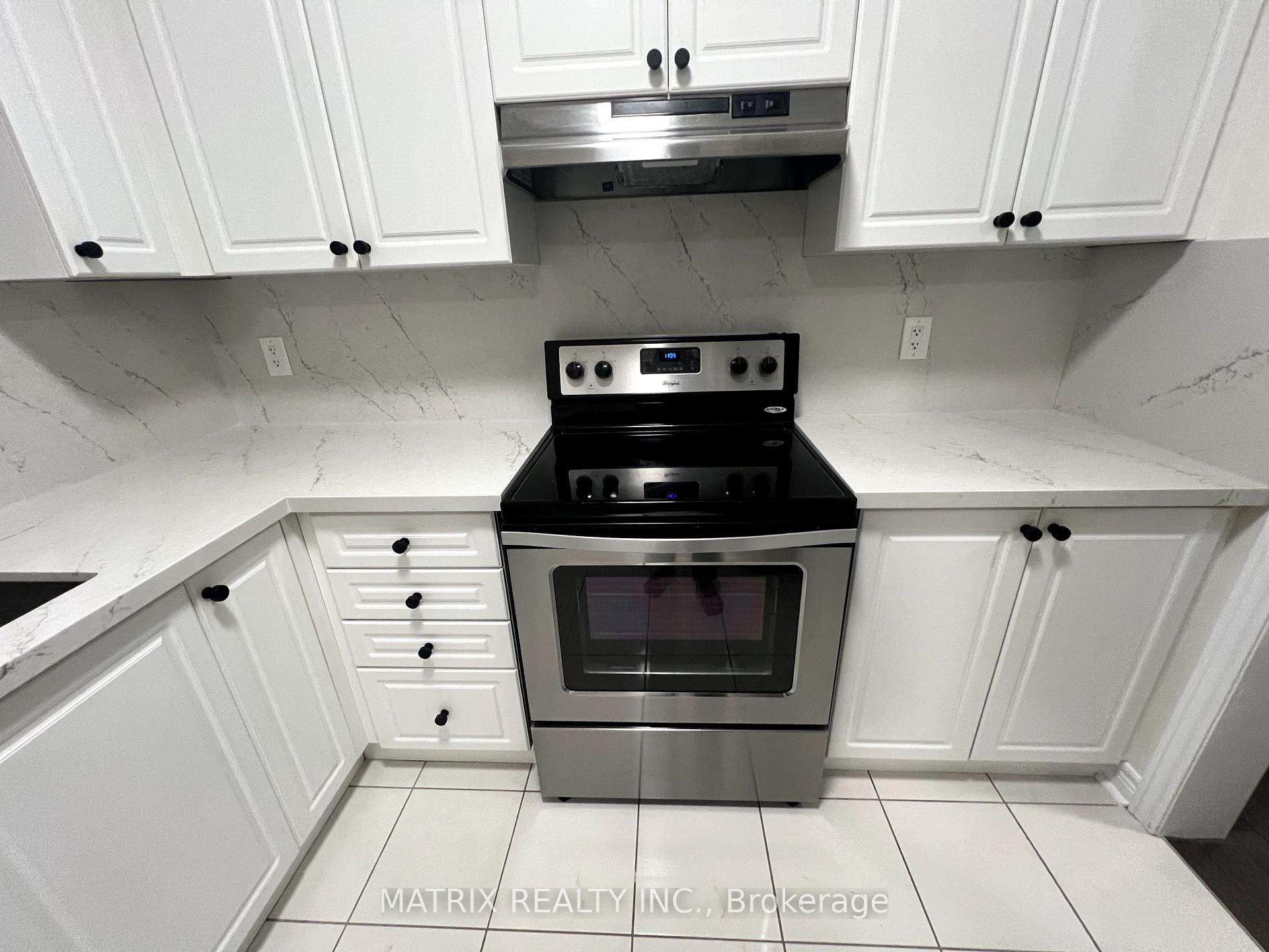 Photo 14 of 7 Snelgrove Crescent, Barrie, West Bayfield — HOMEH