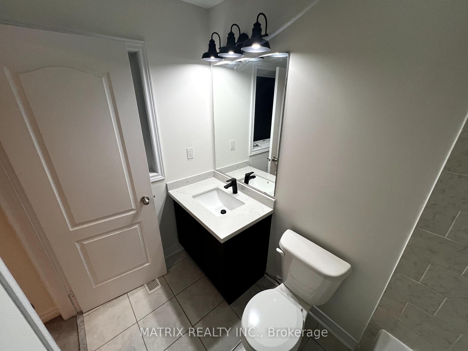 Photo 23 of 7 Snelgrove Crescent, Barrie, West Bayfield — HOMEH