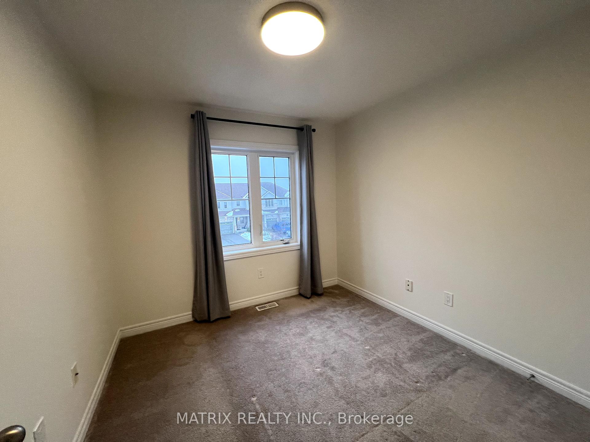 Photo 25 of 7 Snelgrove Crescent, Barrie, West Bayfield — HOMEH