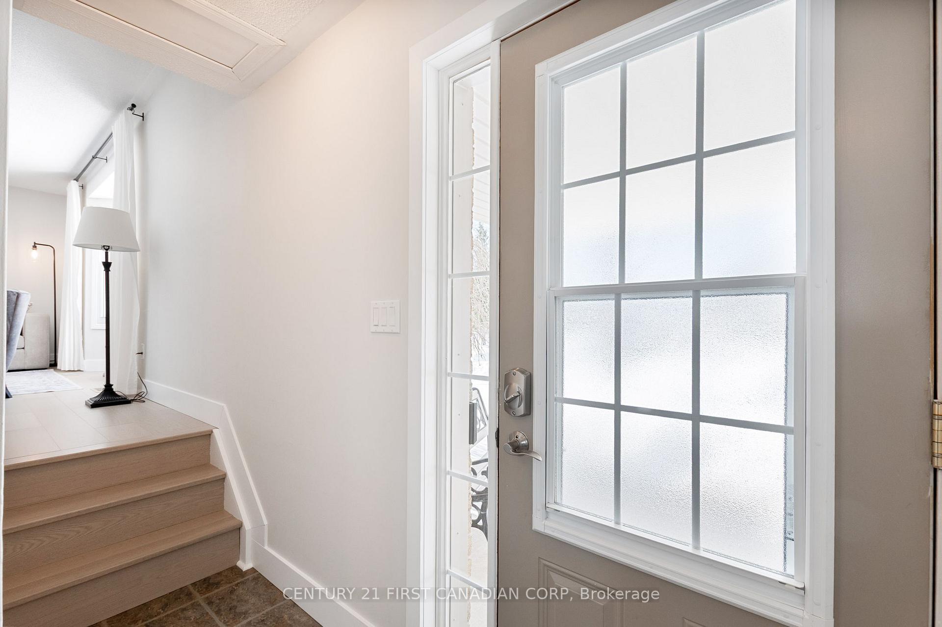 Photo 4 of 79 Dufferin Street, Aylmer — HOMEH
