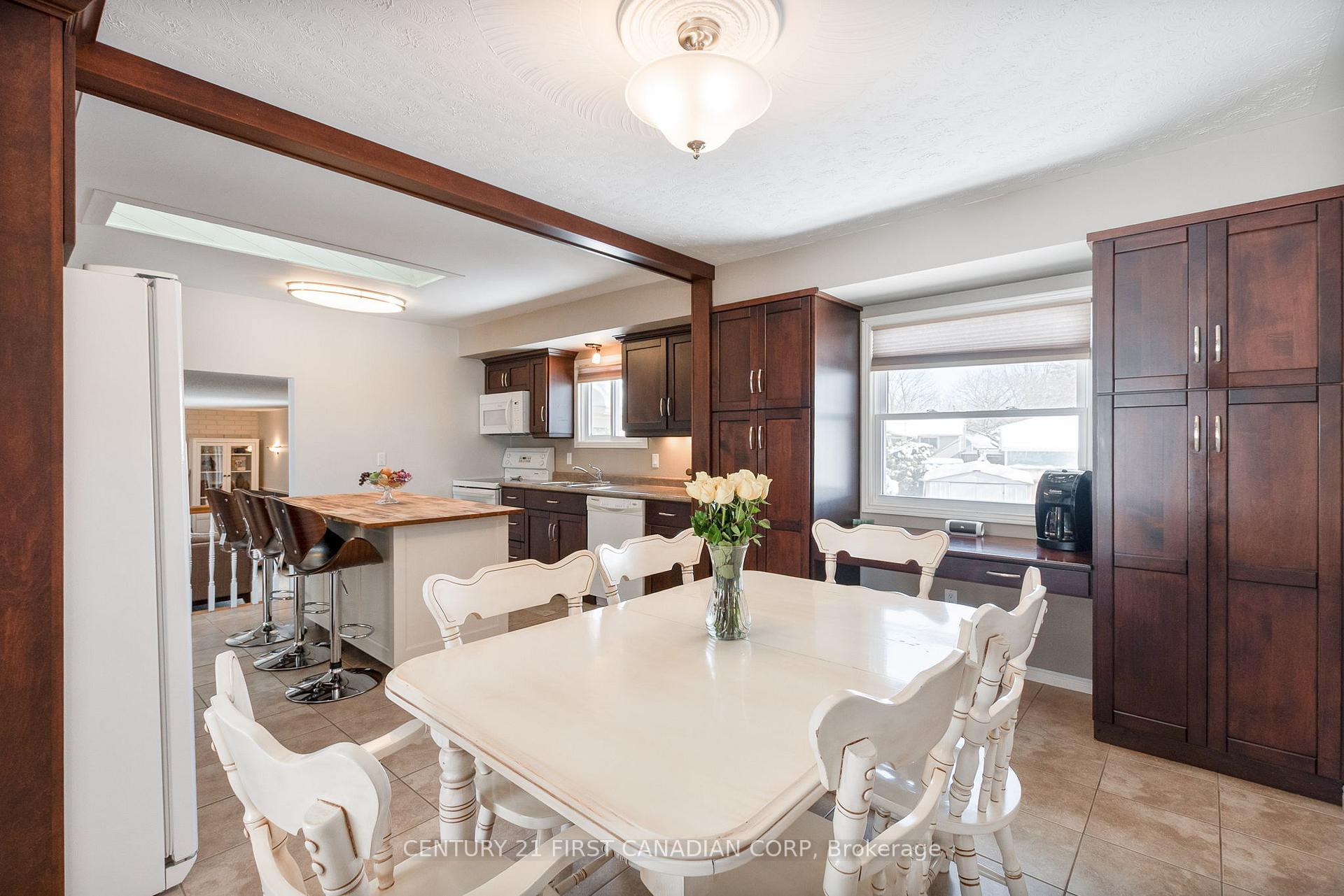 Photo 12 of 79 Dufferin Street, Aylmer — HOMEH