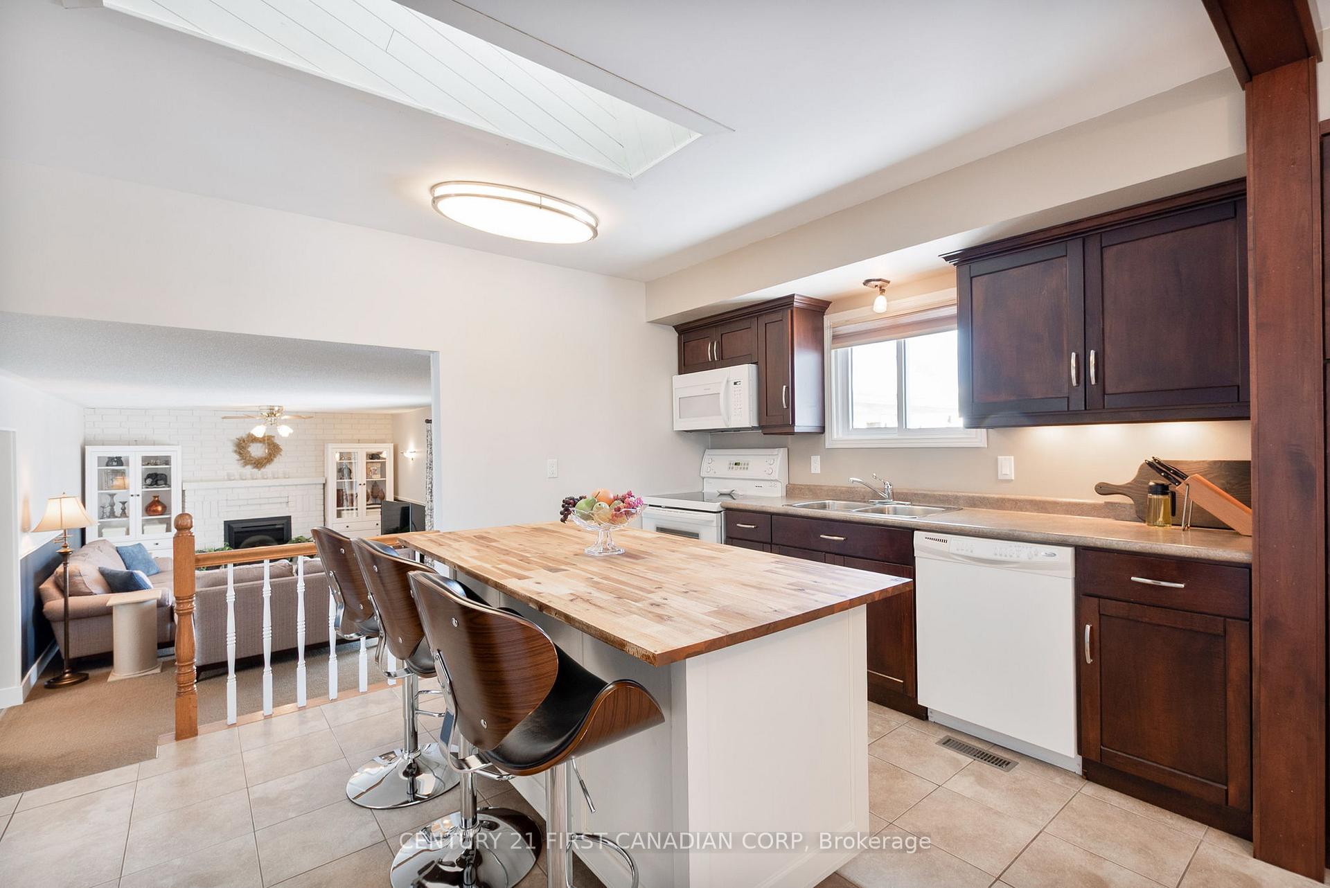 Photo 13 of 79 Dufferin Street, Aylmer — HOMEH
