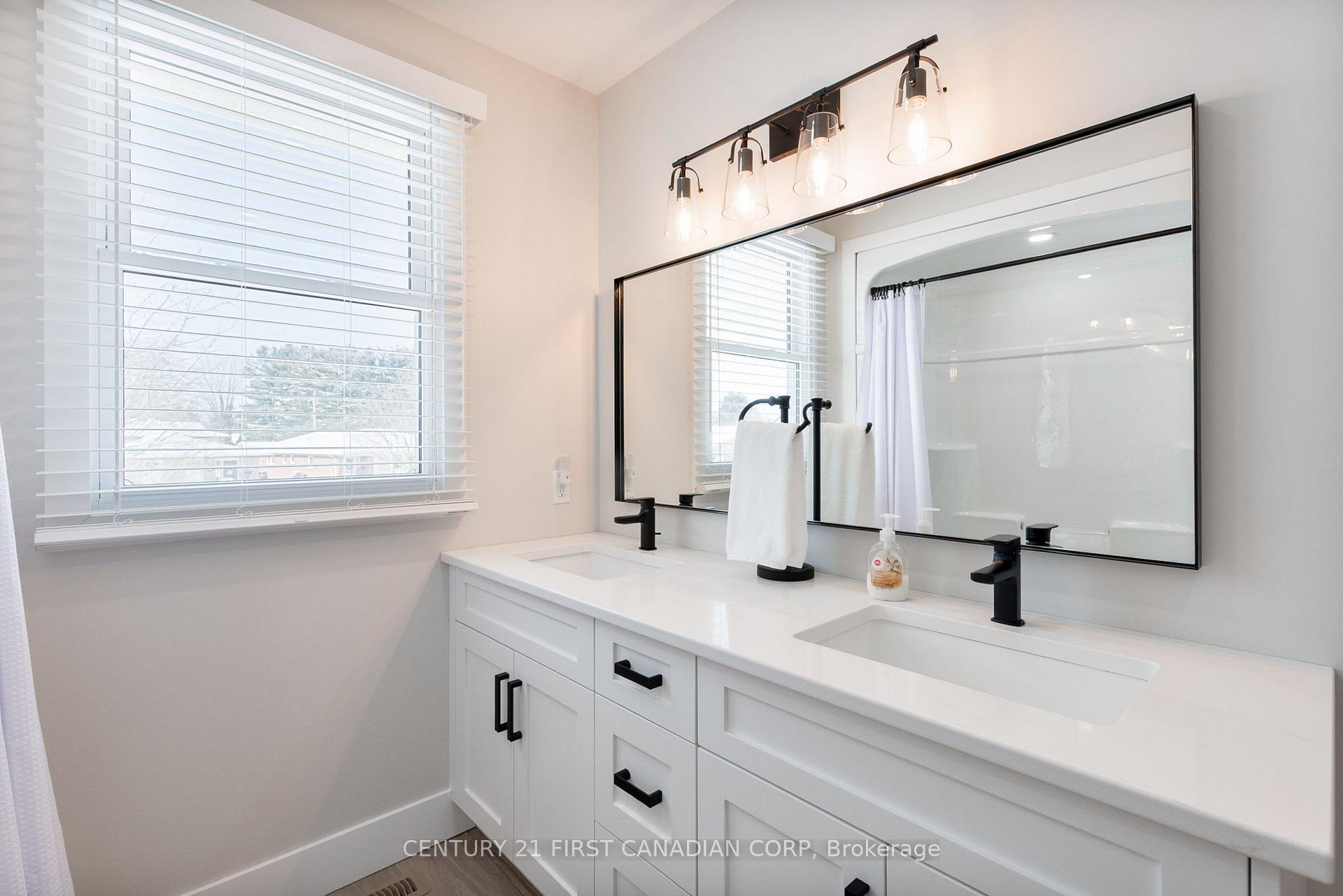 Photo 24 of 79 Dufferin Street, Aylmer — HOMEH