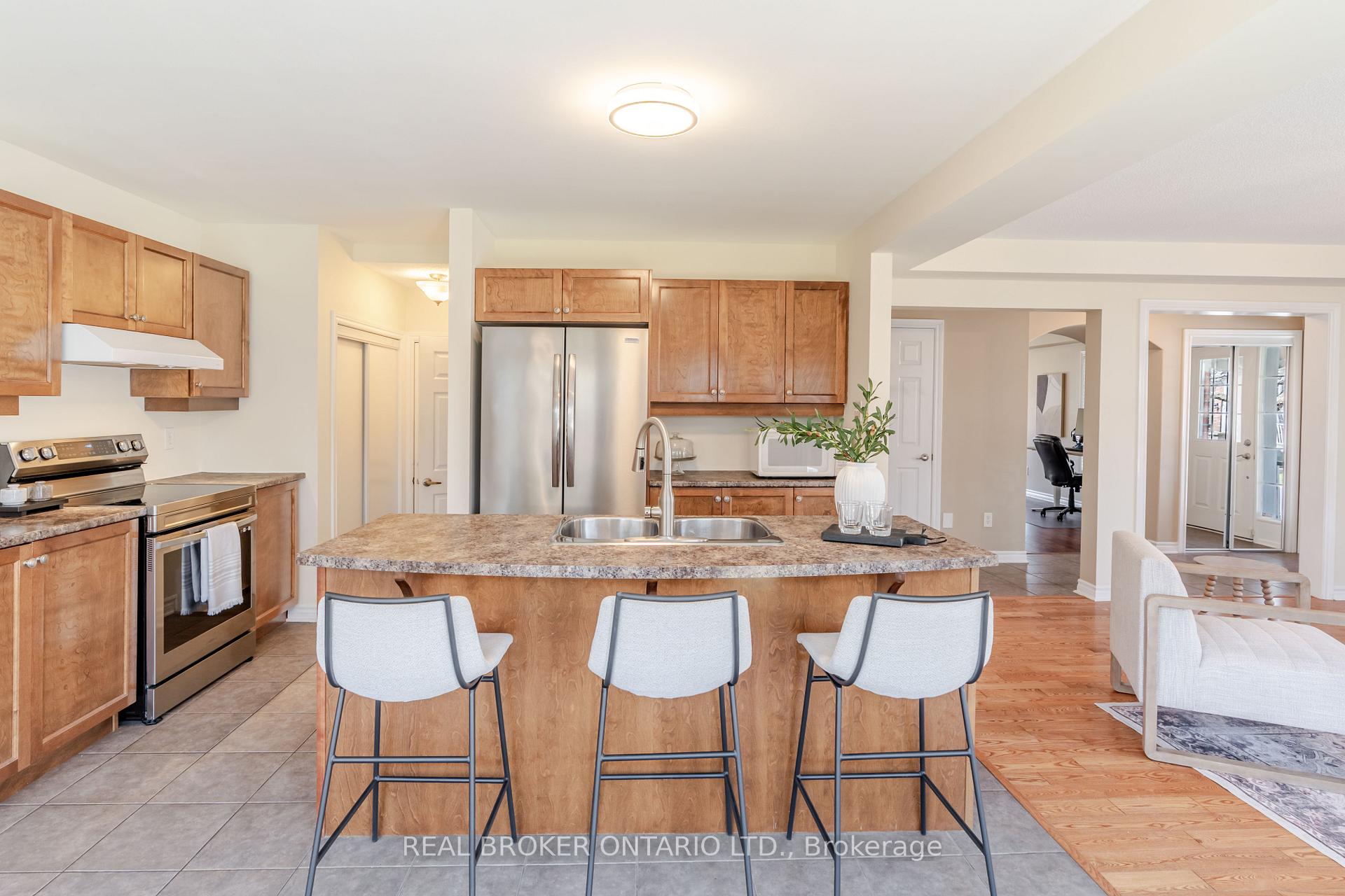 Photo 12 of 2539 Stone Cove Crescent, Ottawa, Barrhaven - Half Moon Bay — HOMEH