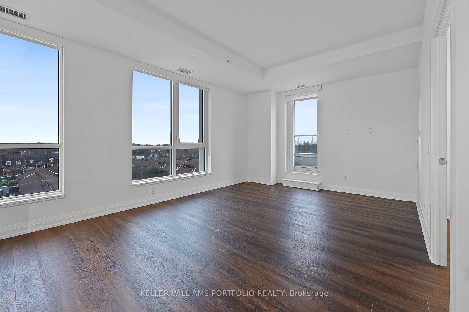 Photo 51 of Unit 615, 286 Main Street, Toronto, East End-Danforth — HOMEH