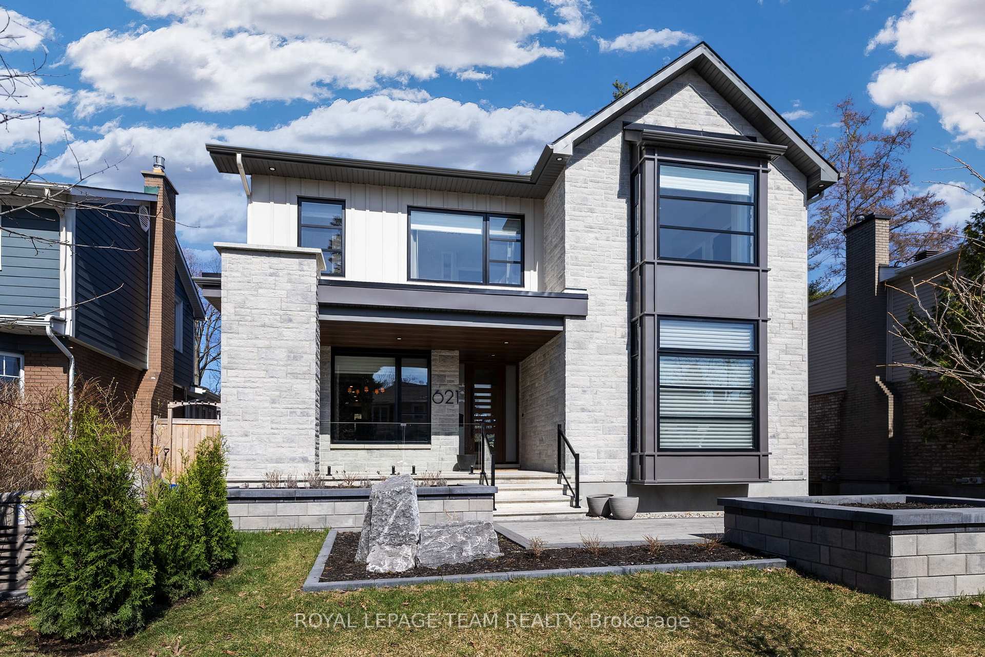 Front of 621 Gainsborough Avenue