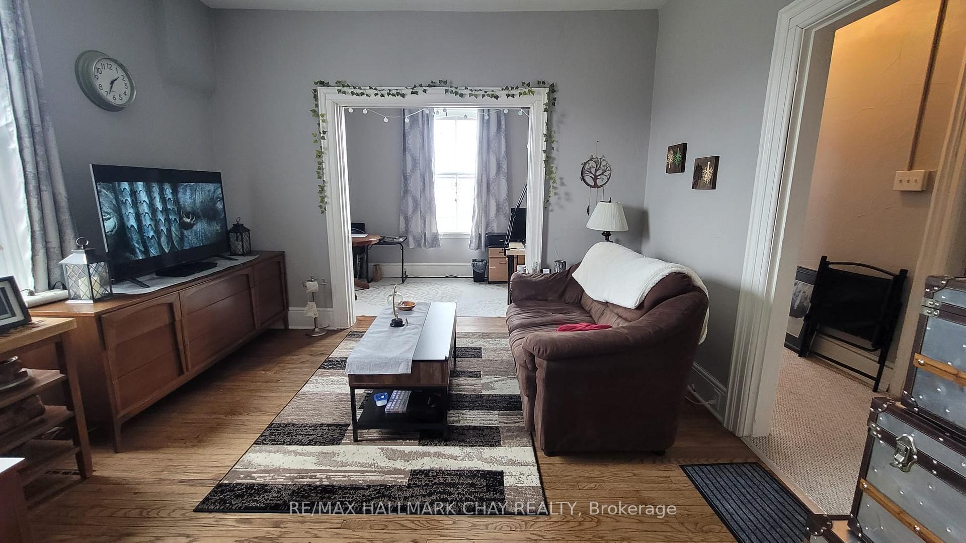 Photo 5 of 48 Rose Street, Barrie, 400 North — HOMEH