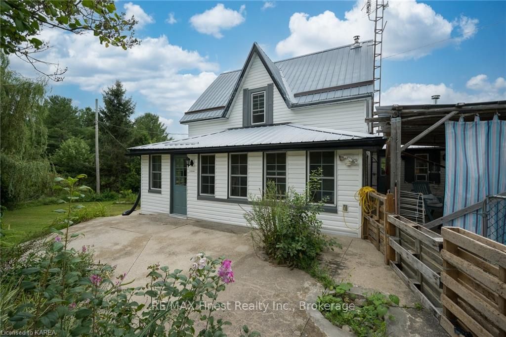 Photo 2 of 5419 Battersea Road, Frontenac, Frontenac South — HOMEH