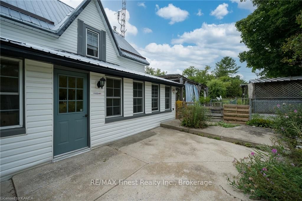 Photo 3 of 5419 Battersea Road, Frontenac, Frontenac South — HOMEH