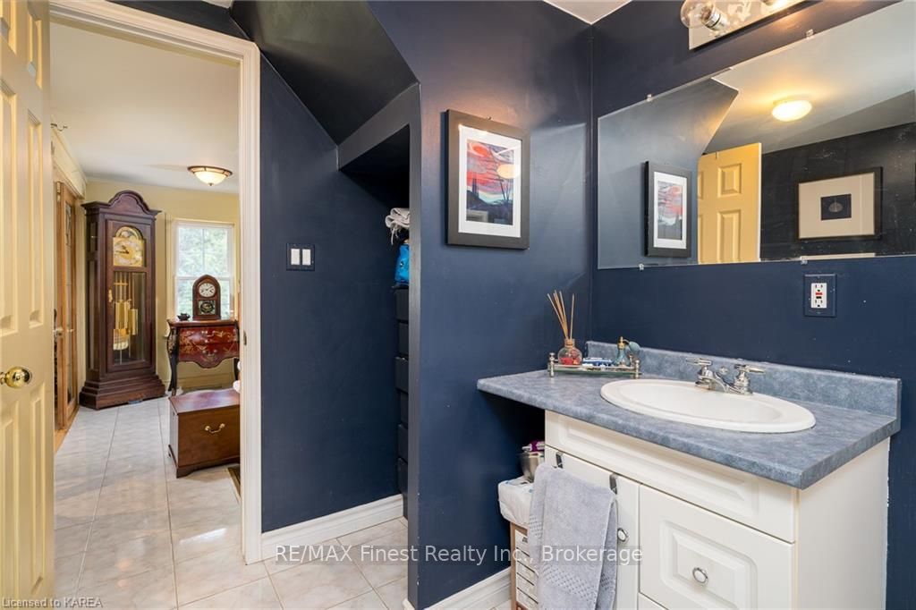Photo 14 of 5419 Battersea Road, Frontenac, Frontenac South — HOMEH