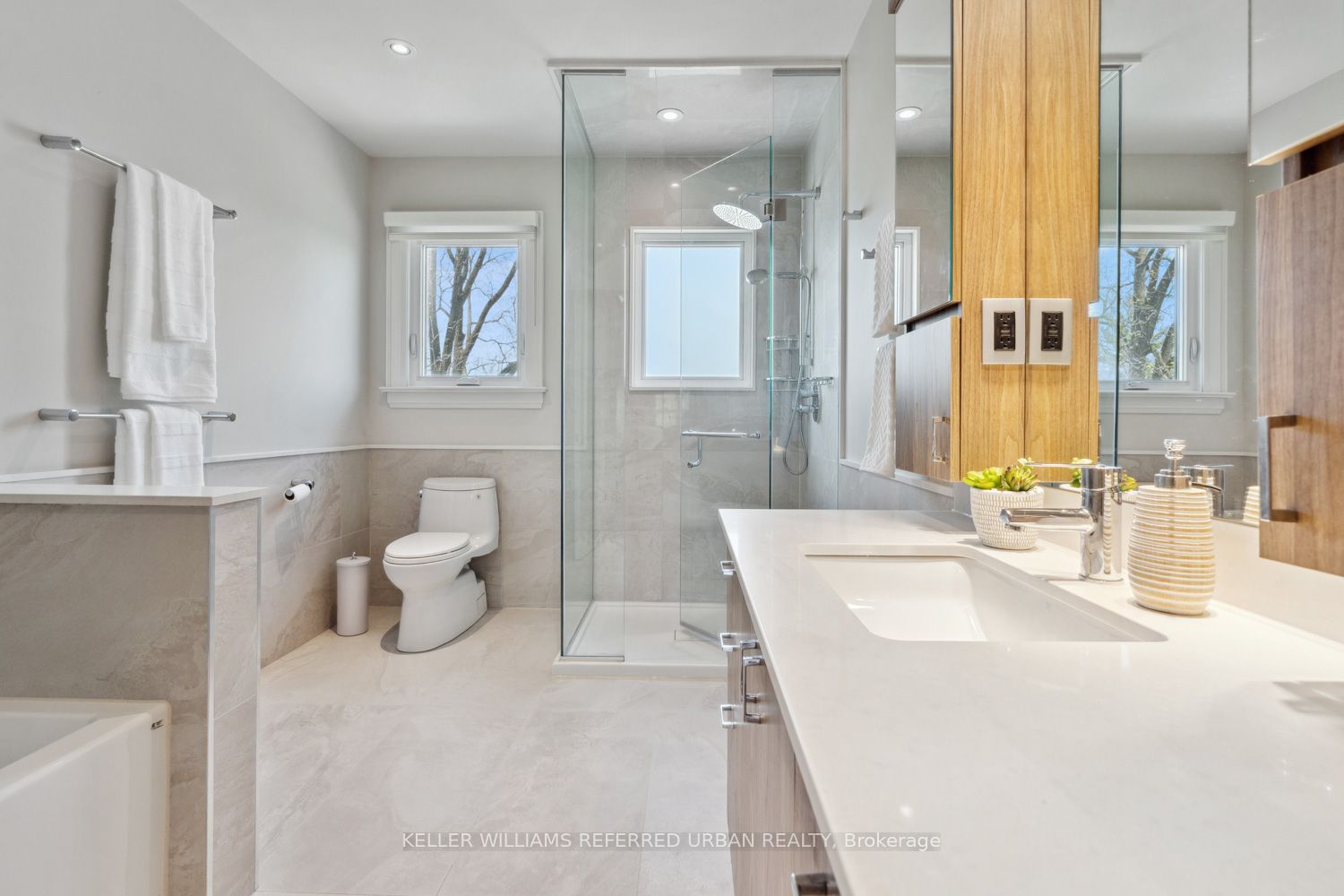 Photo 65 of 16 Ardrossan Place, Toronto, Lawrence Park North — HOMEH